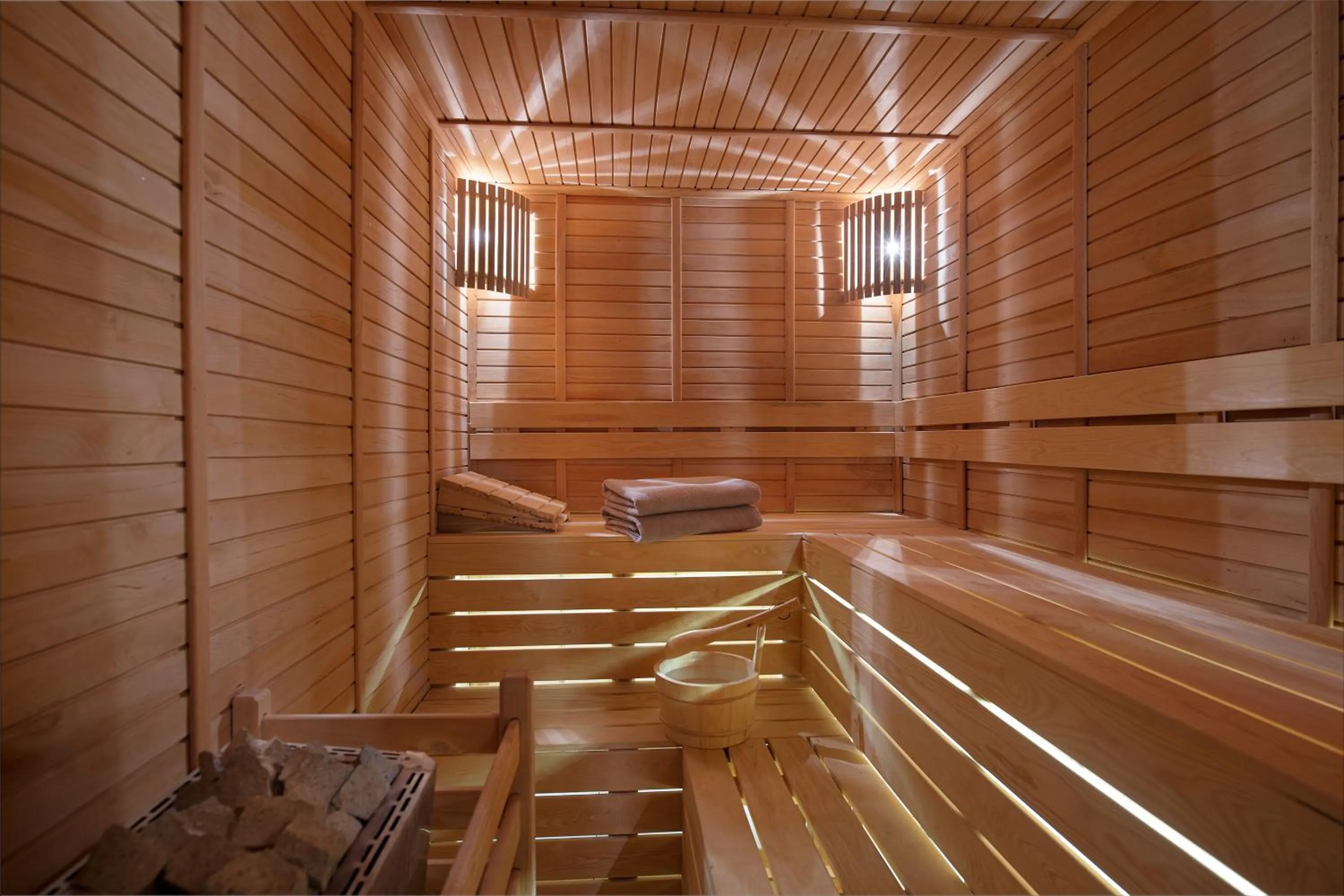 Sauna in Lucky Monkey Hotel