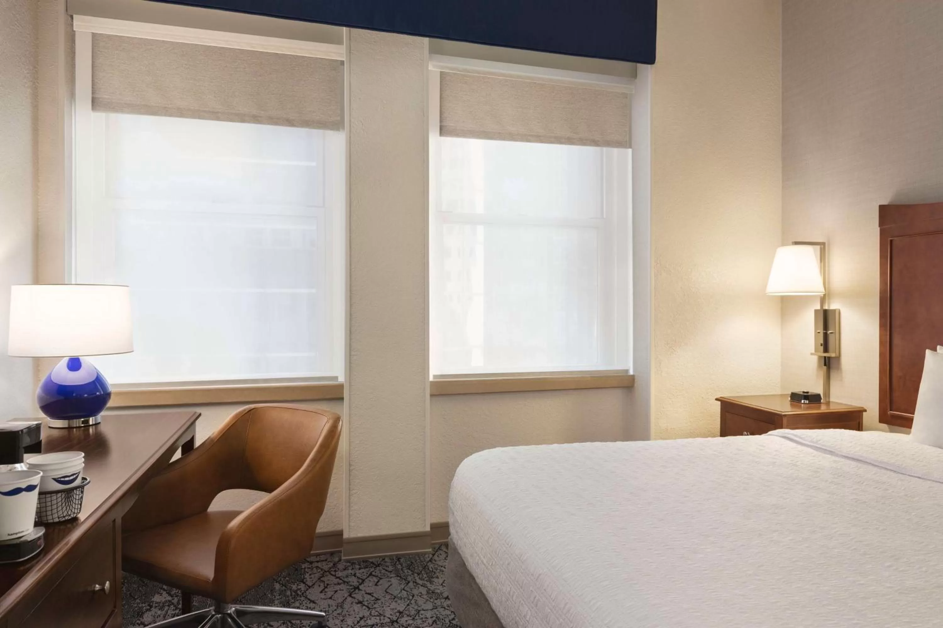 Bedroom, Bed in Hampton Inn Manhattan/Downtown- Financial District