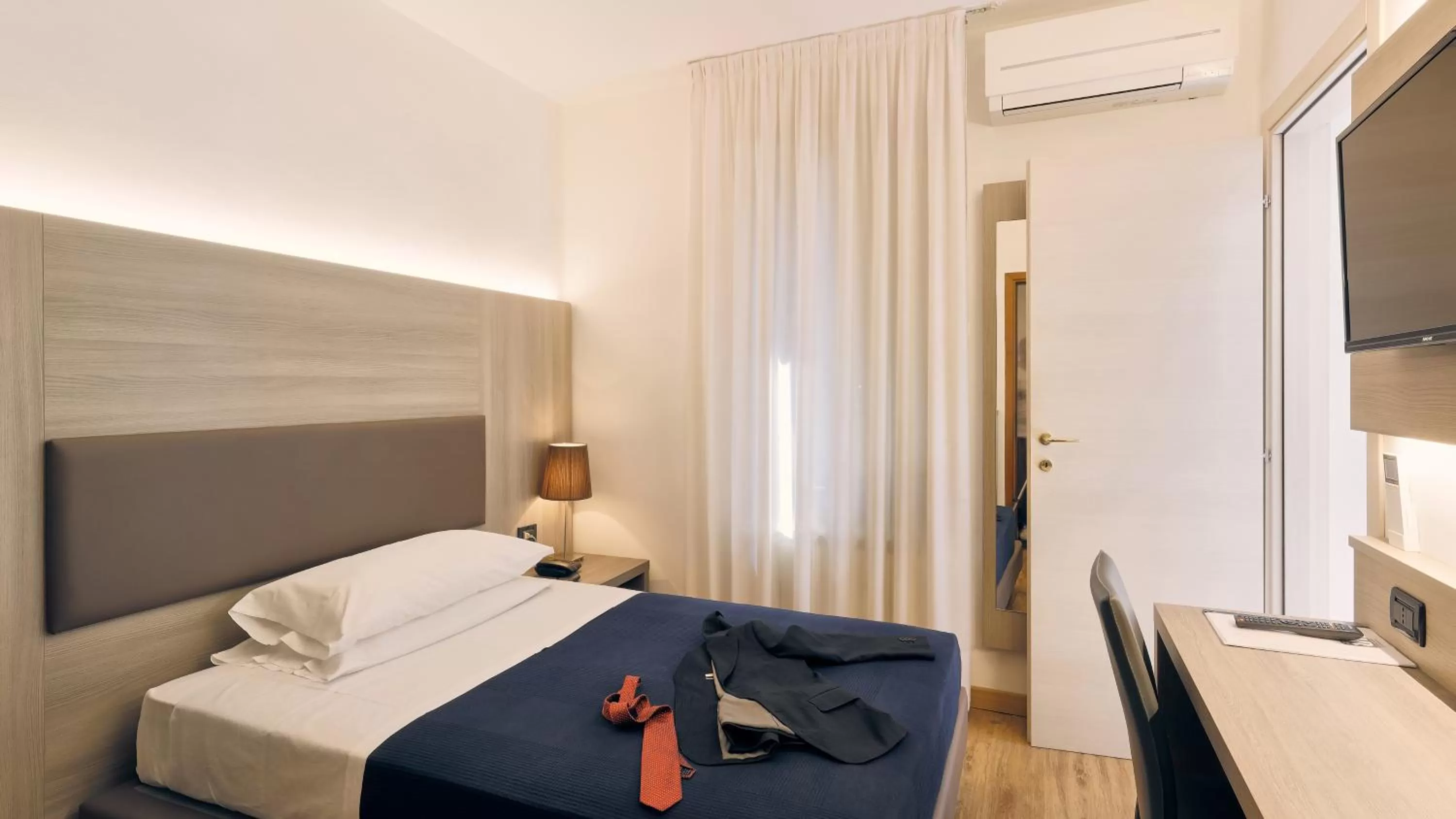 Bed in Hotel Roberta