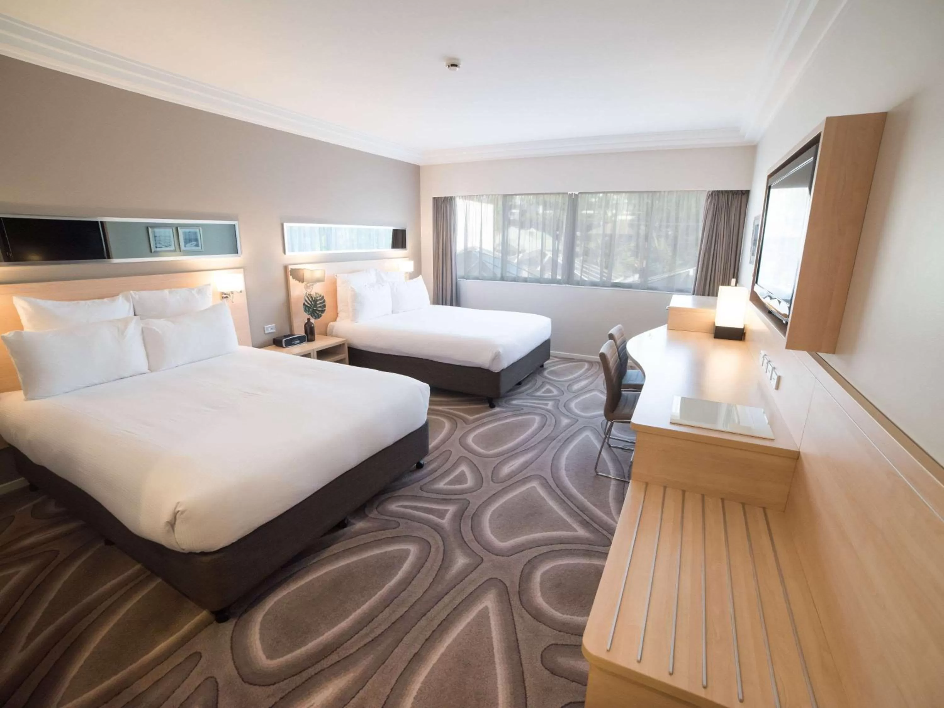 Photo of the whole room, Bed in Novotel Wollongong Northbeach