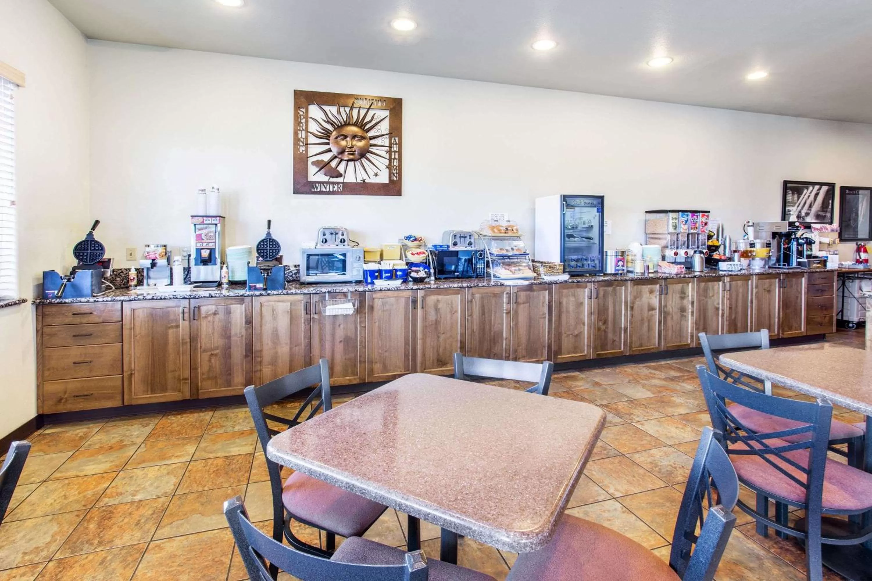 Restaurant/places to eat in Days Inn by Wyndham Grand Junction