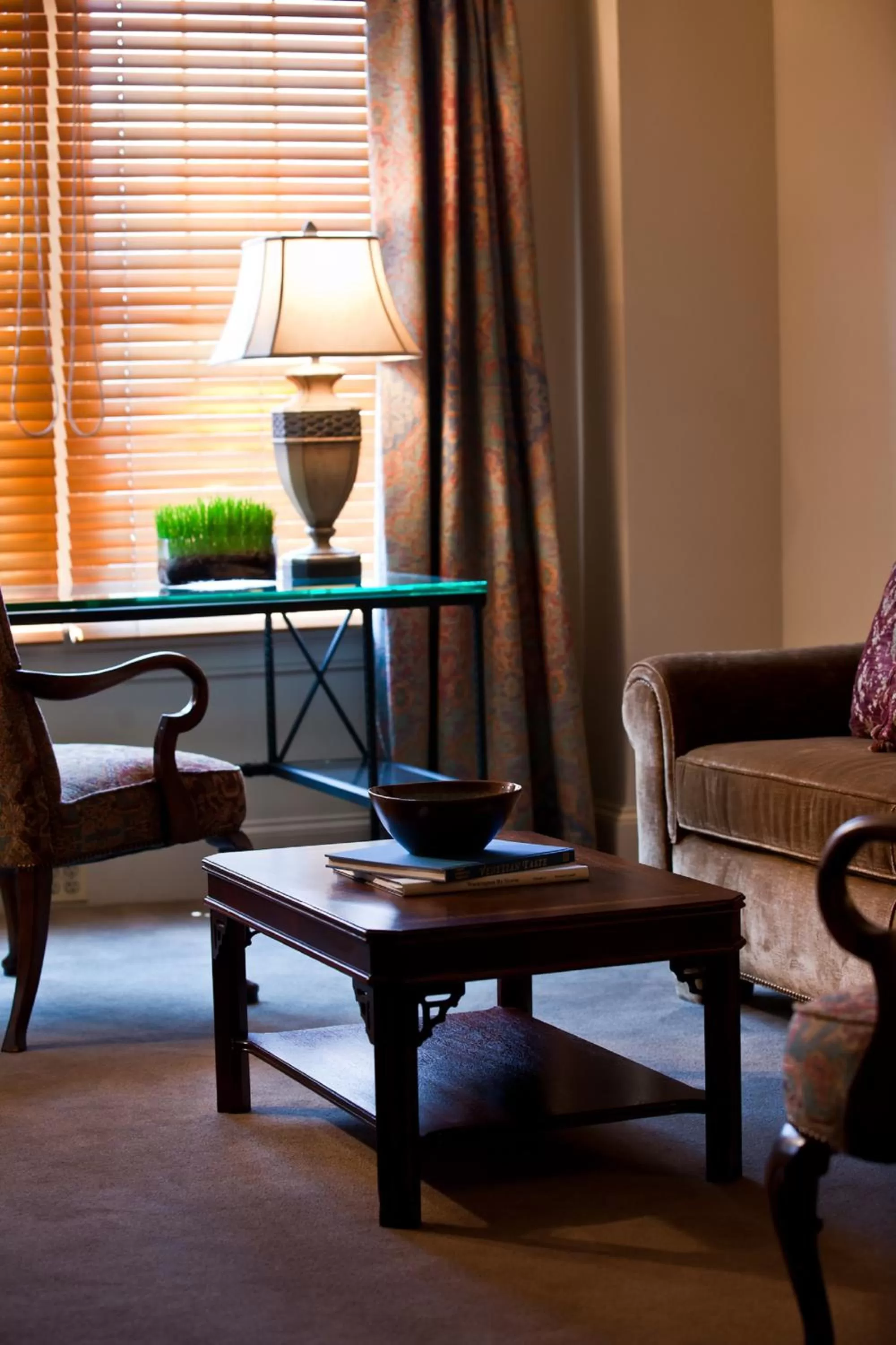 Decorative detail in Hotel Lombardy