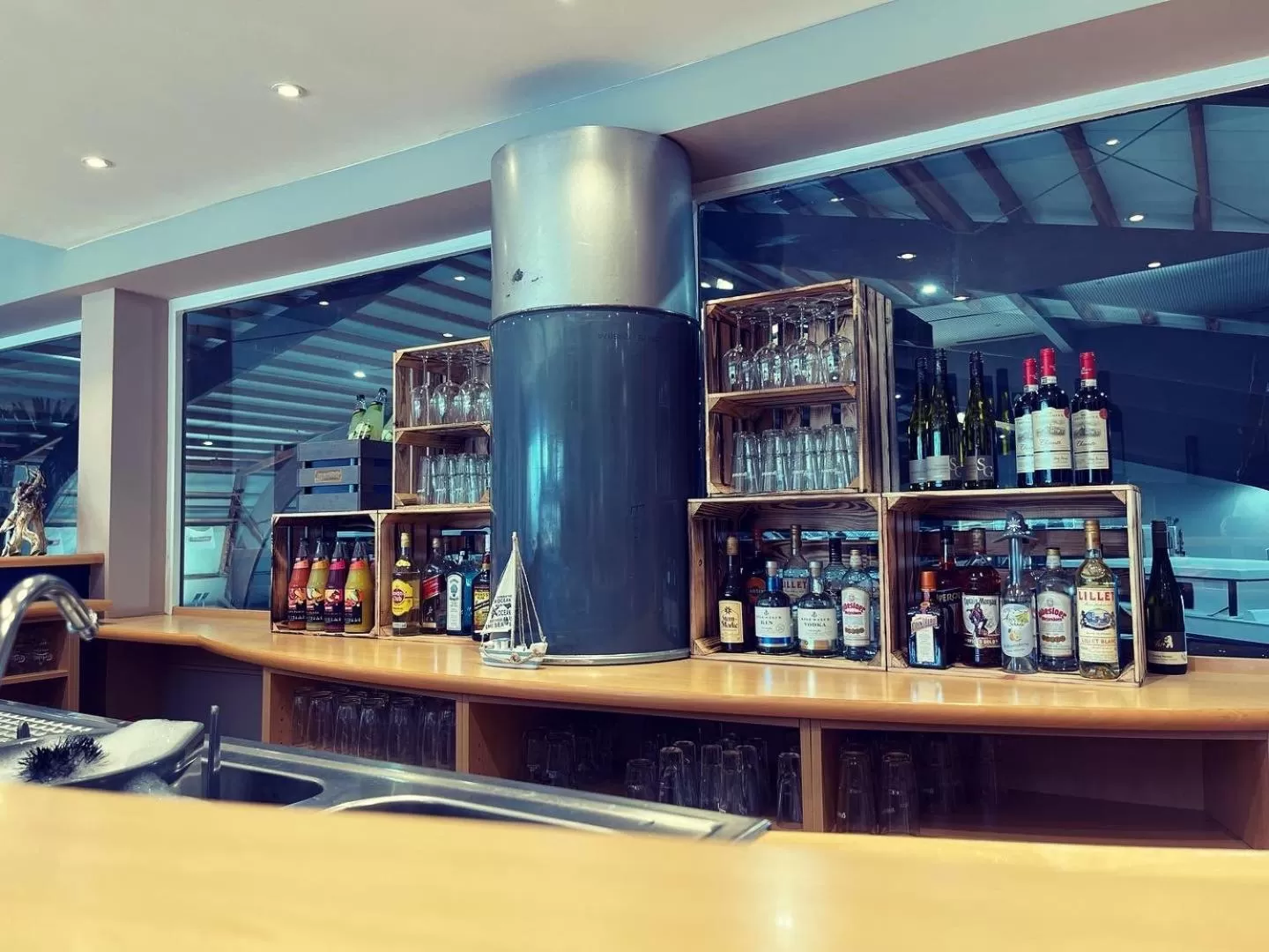 Restaurant/places to eat, Lounge/Bar in Nordic Avantage Hotel