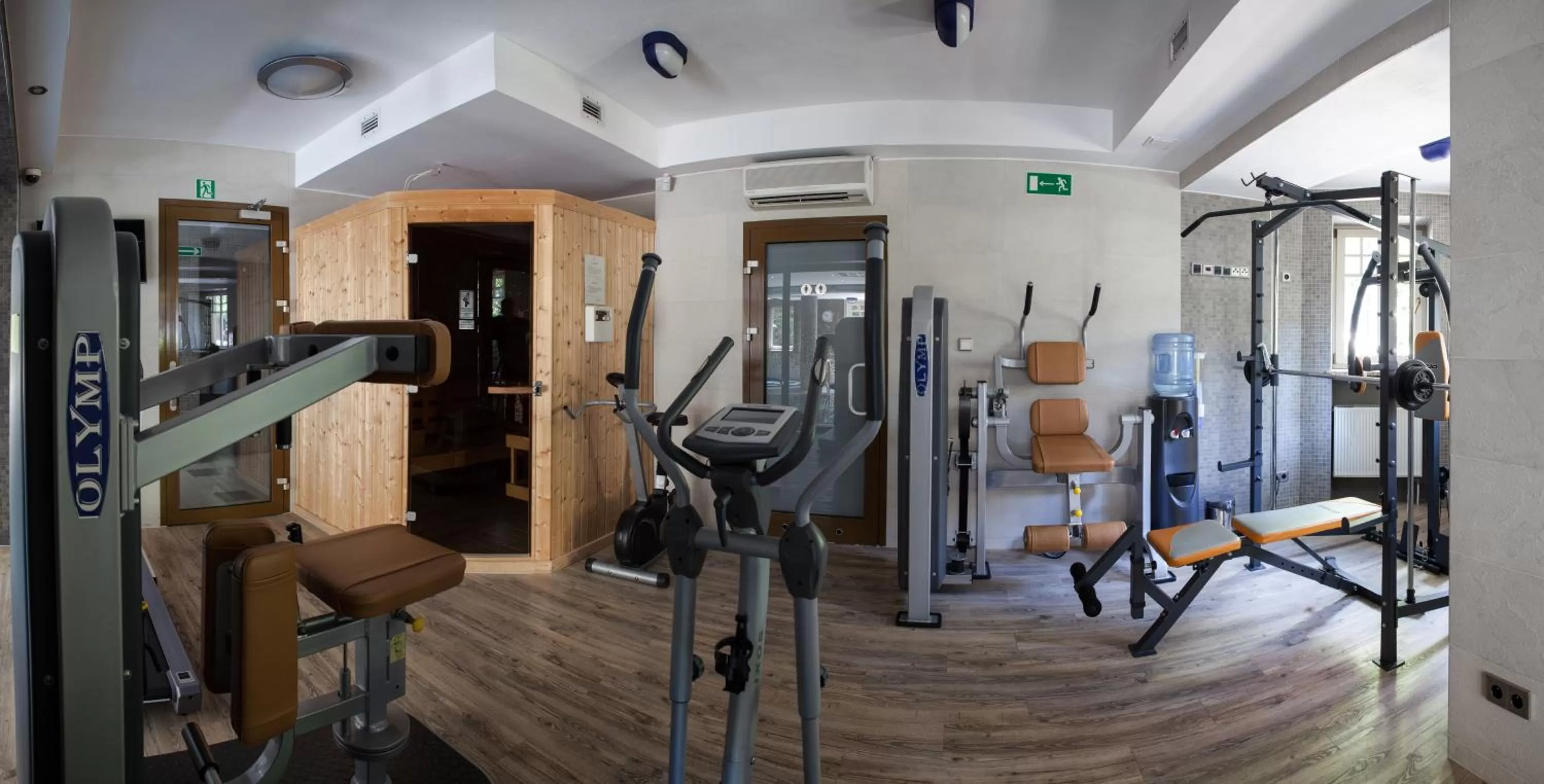 Fitness centre/facilities, Fitness Center/Facilities in Grape Hotel