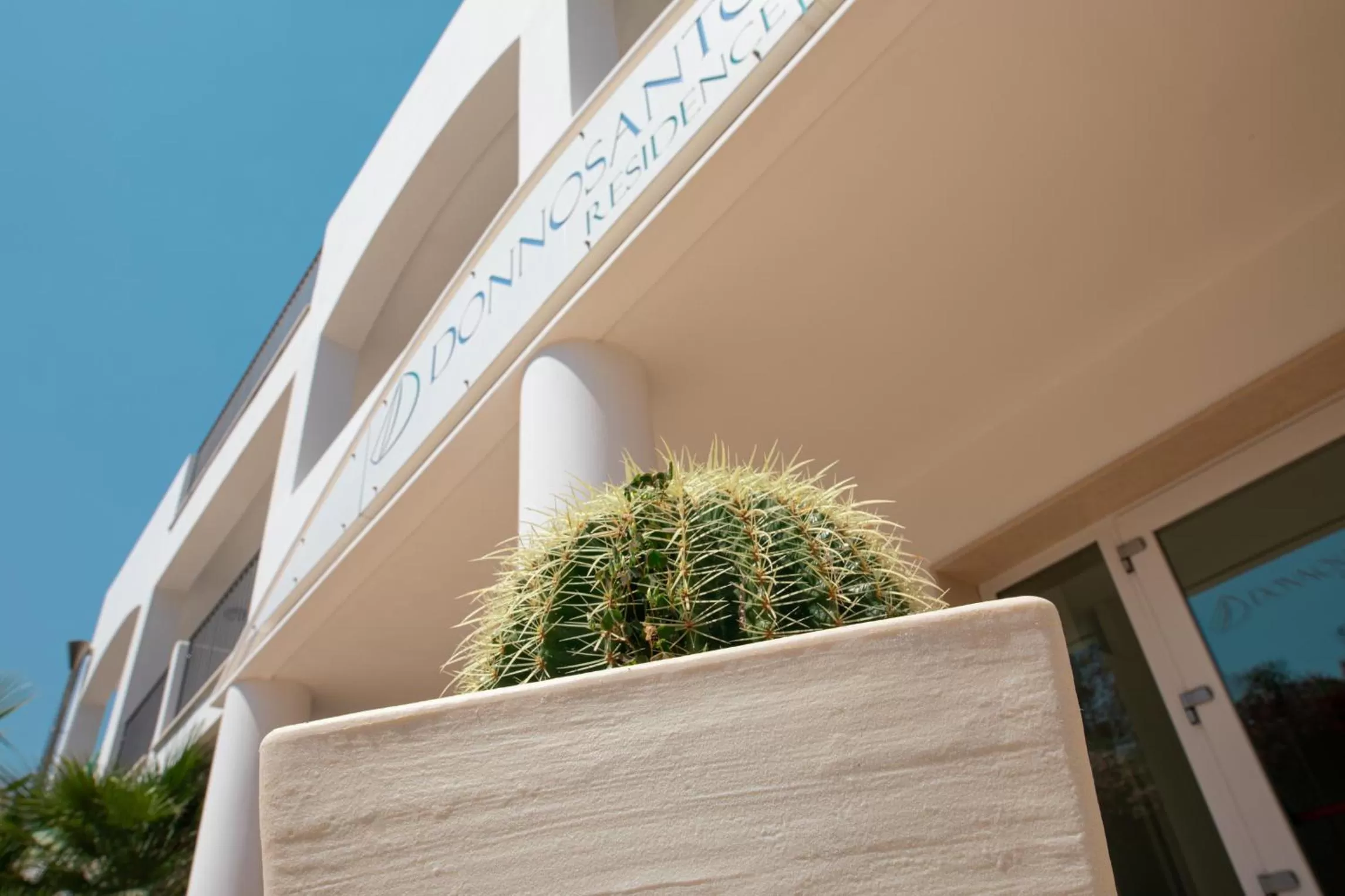 Property building in Donnosanto Residence Torre Santa Sabina