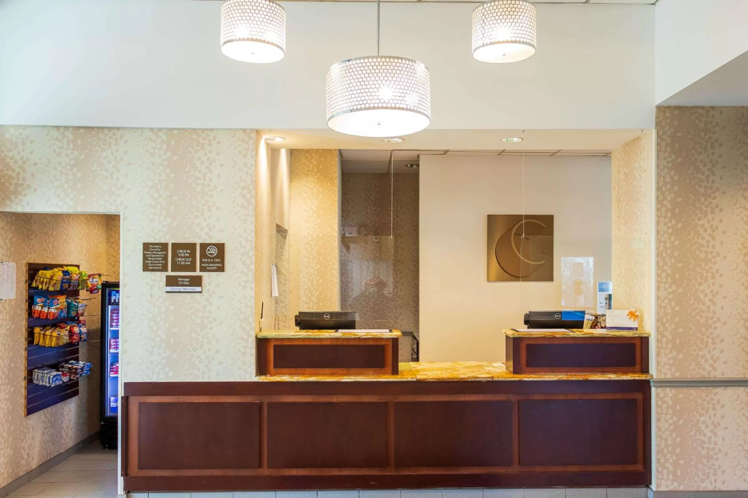Lobby or reception in Comfort Inn & Suites Plainville-Foxboro