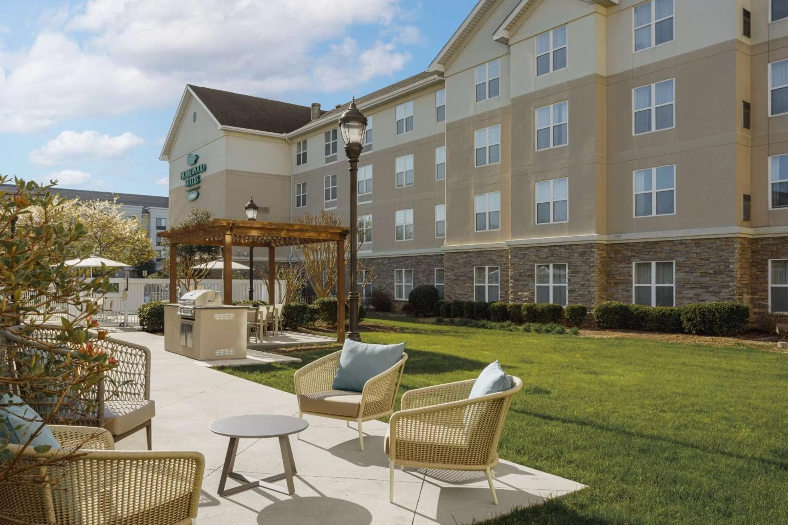 Property building in Homewood Suites by Hilton Knoxville West at Turkey Creek