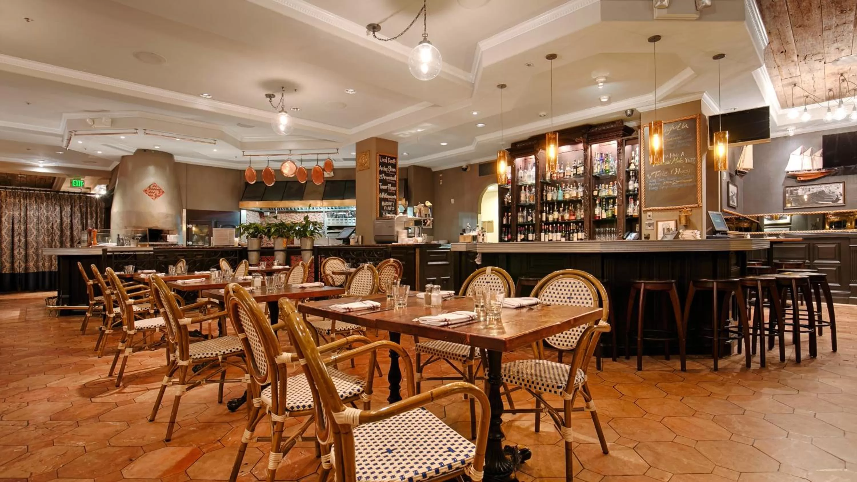 Restaurant/places to eat in Hotel Zoe Fisherman's Wharf