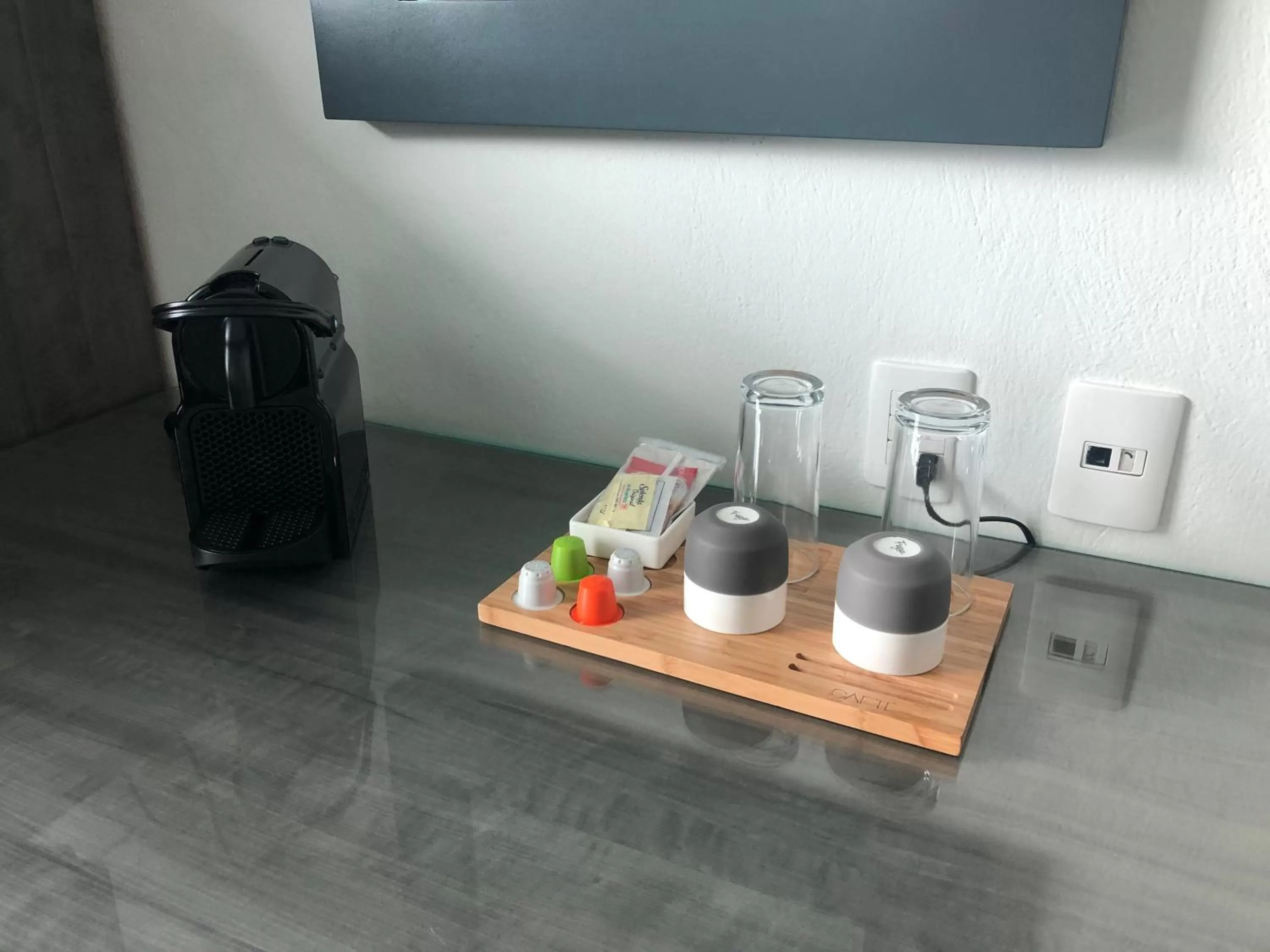 Coffee/tea facilities in We Hotel Aeropuerto