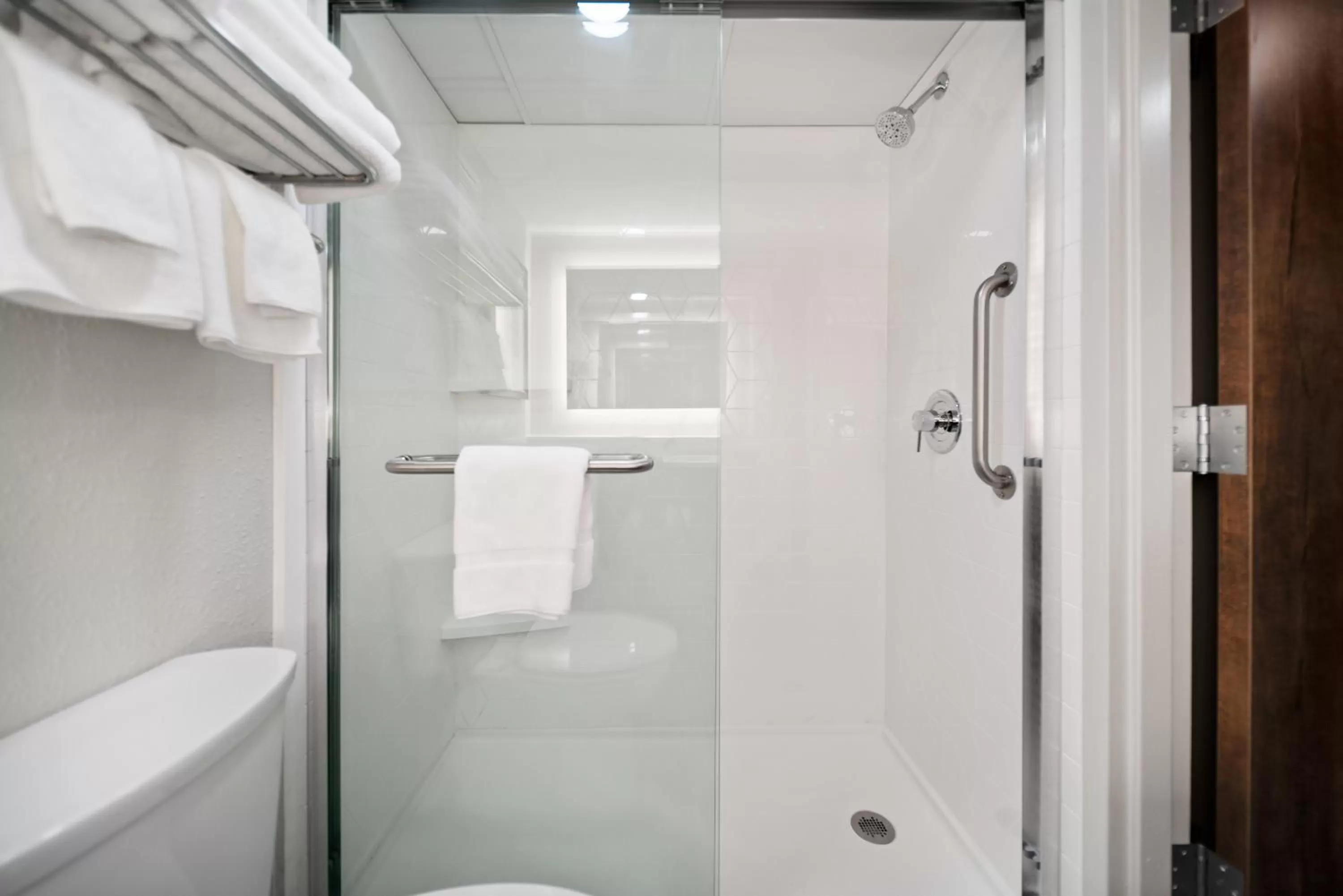 Photo of the whole room in Holiday Inn Kearney by IHG