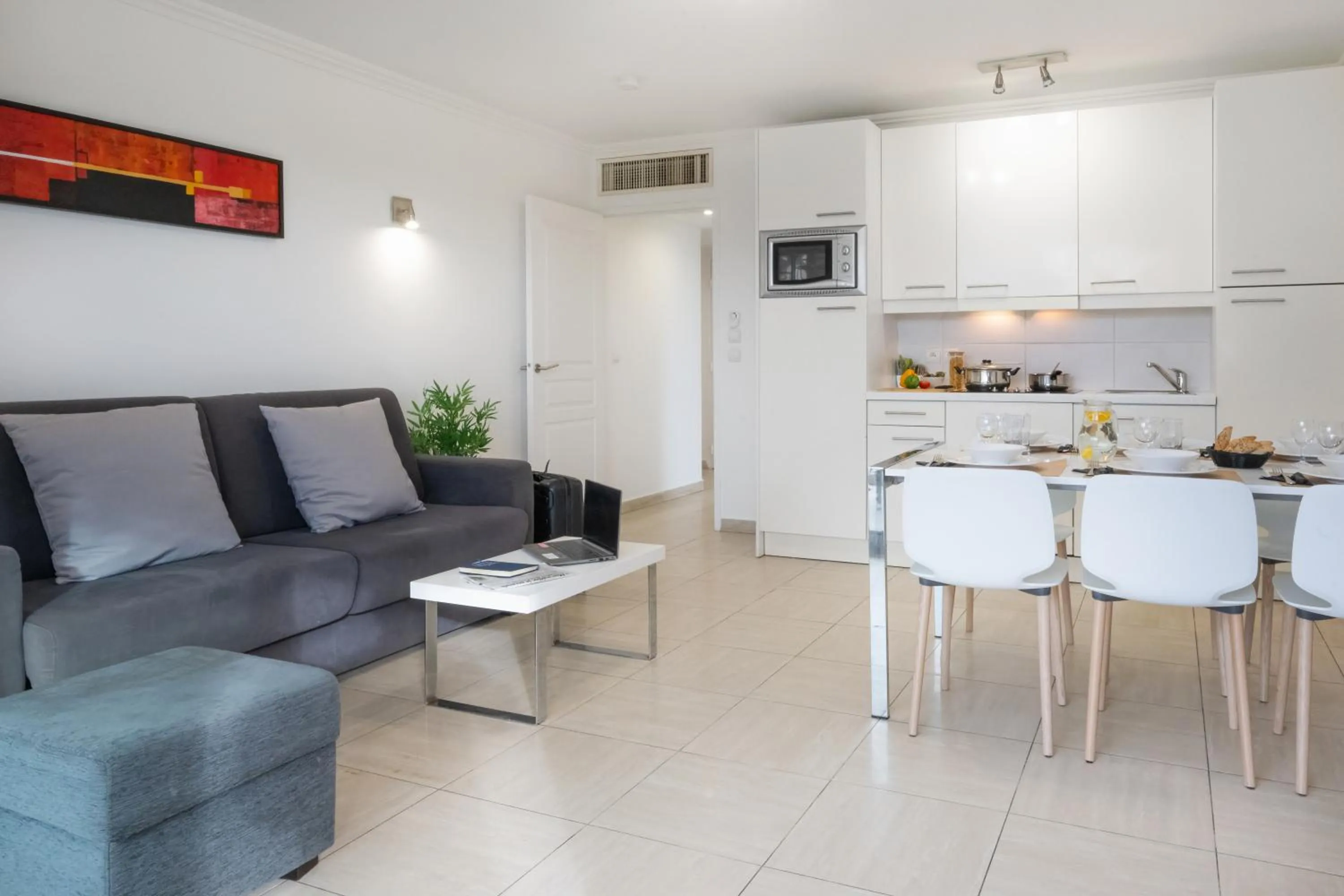 Kitchen or kitchenette in Nemea Appart Hotel Le Lido Cagnes sur Mer