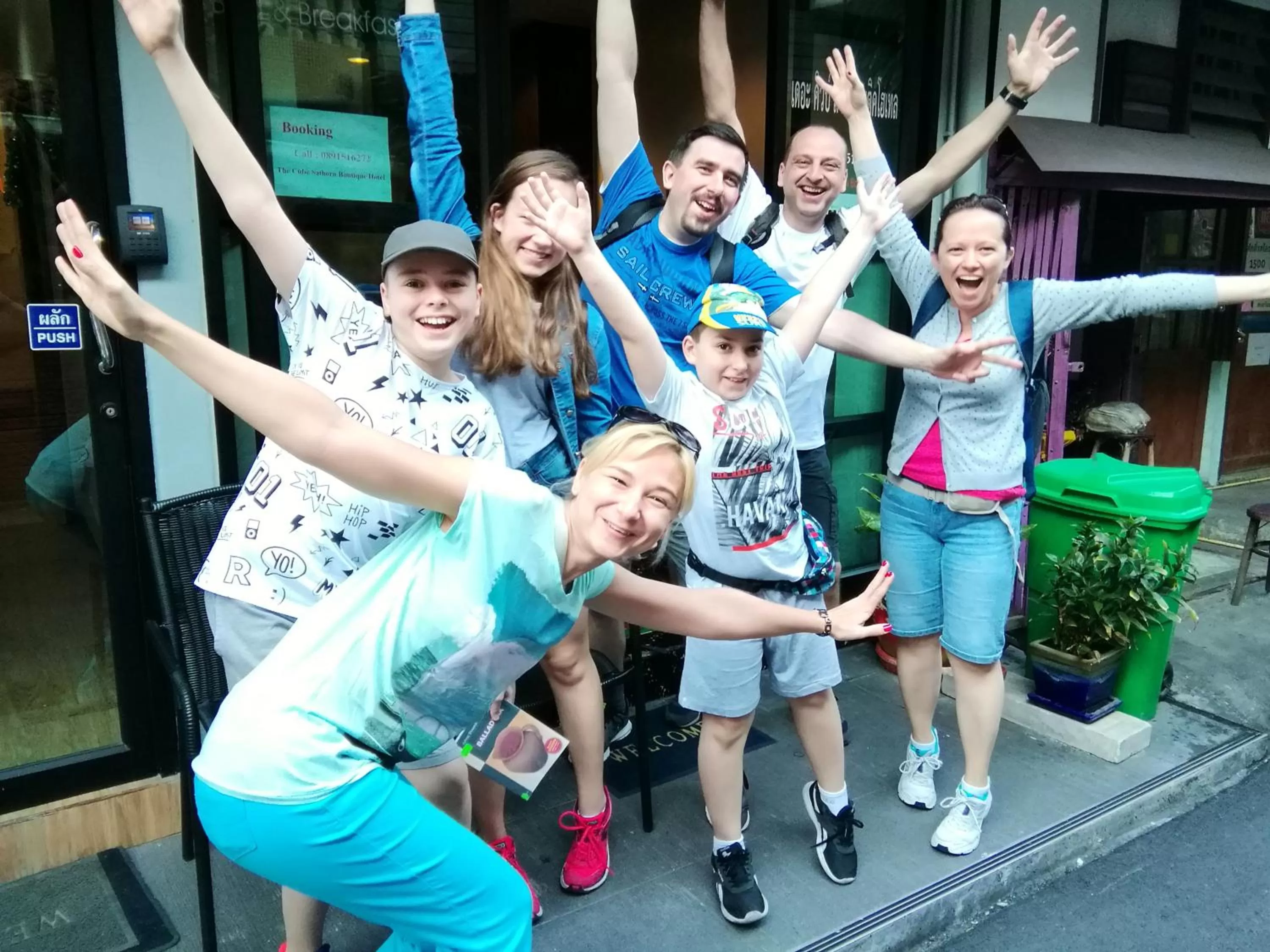 The Cube Sathorn Boutique Hotel เดอะ คิวบ์ สาทร บูติค โฮเทล Near BTS Surasak