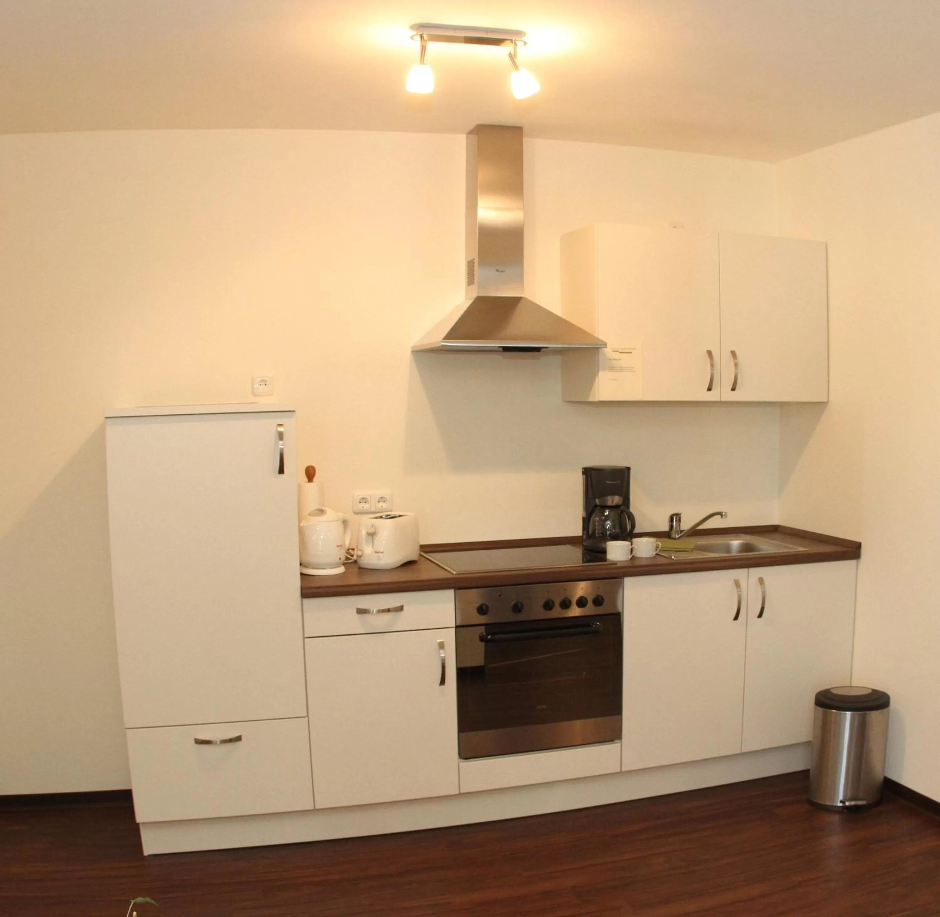 Kitchen or kitchenette in Frühstückshotel Landgasthof Kramer