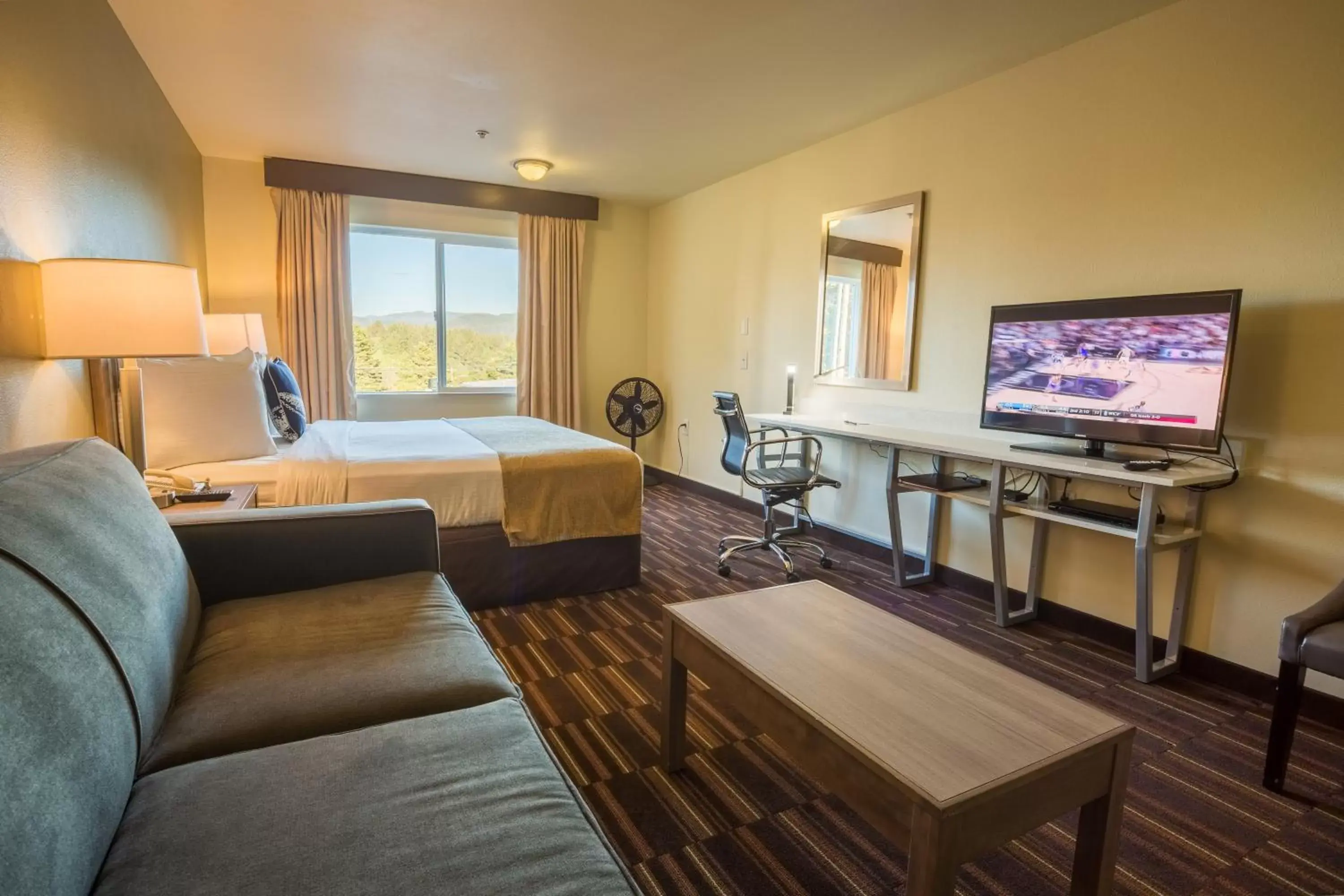 Family Suite in Inn at Wecoma Family Suite in Inn at Wecoma