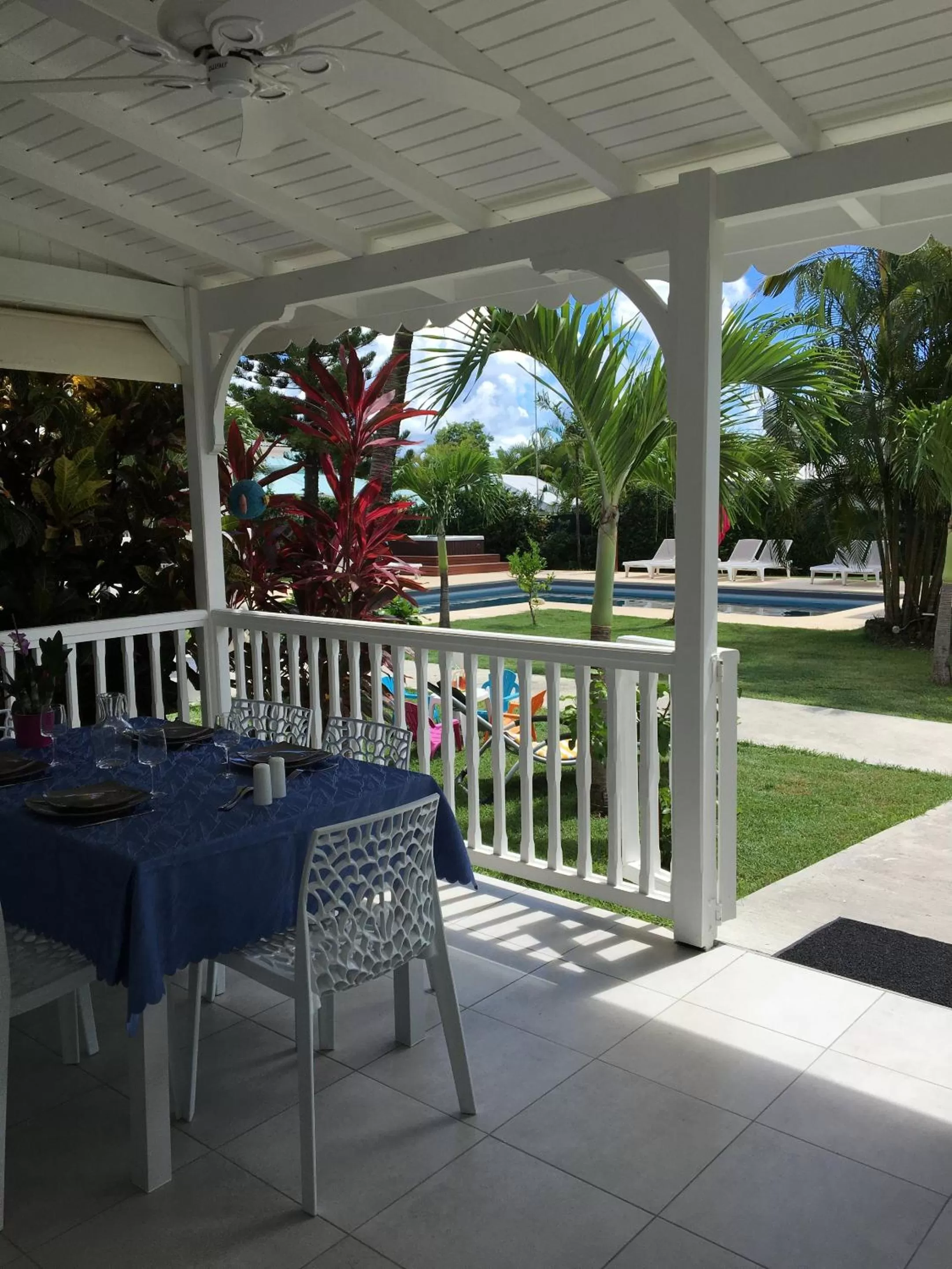 Garden in Chambres d'hôtes et villas chez Flo