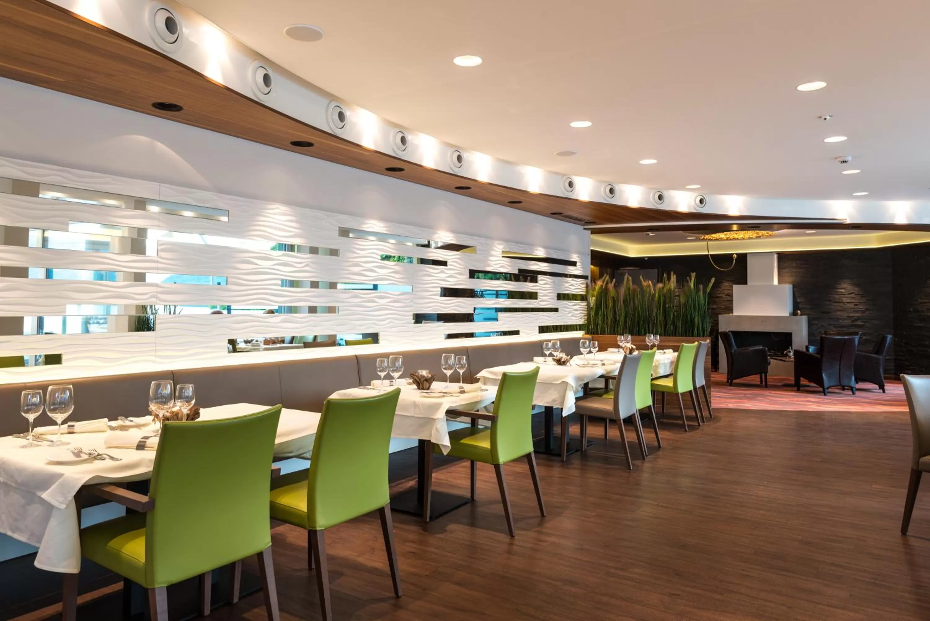 Restaurant/places to eat in Hotel Nidwaldnerhof direkt am See