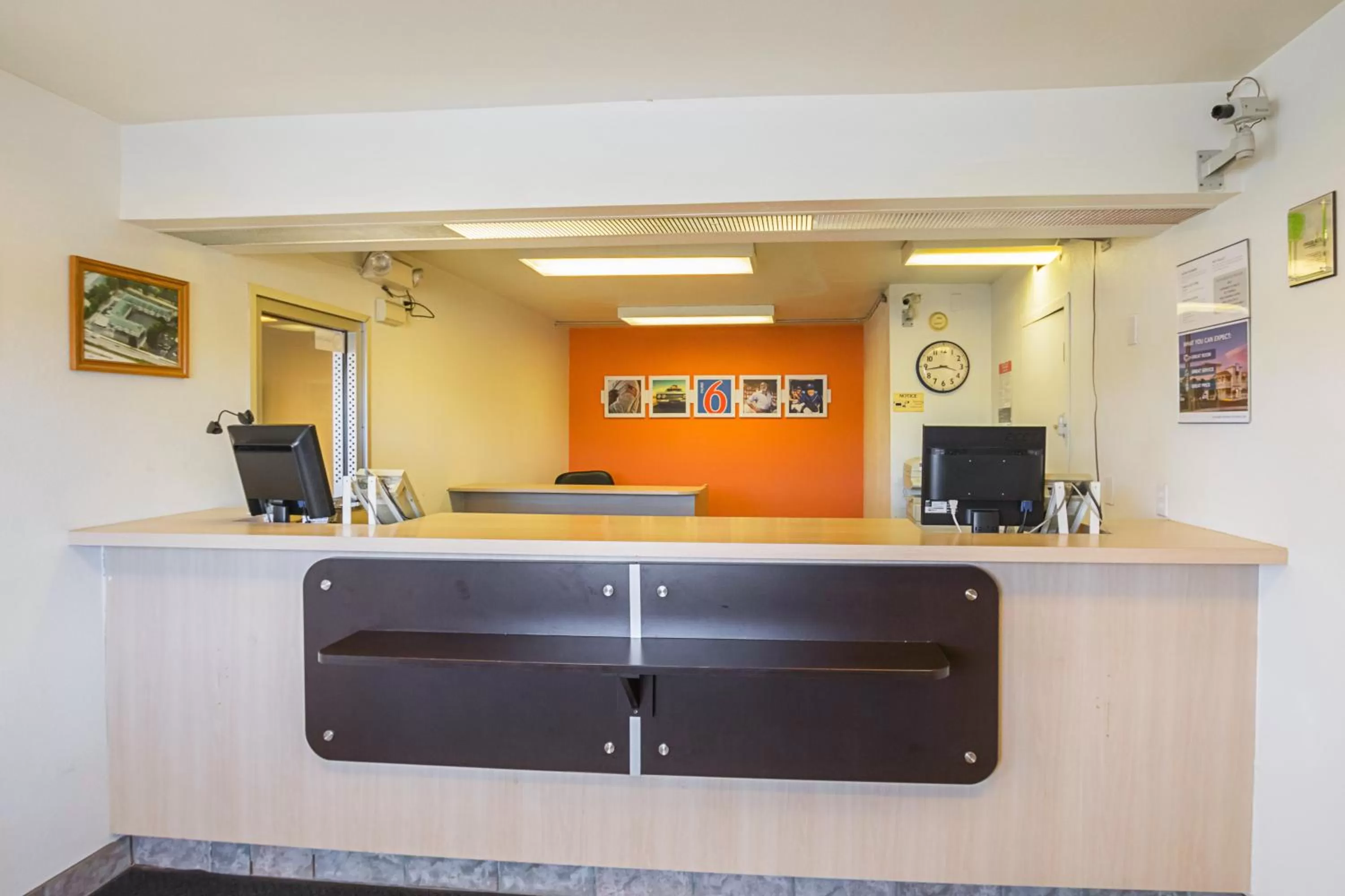 Lobby or reception in Motel 6-Rochester, MN
