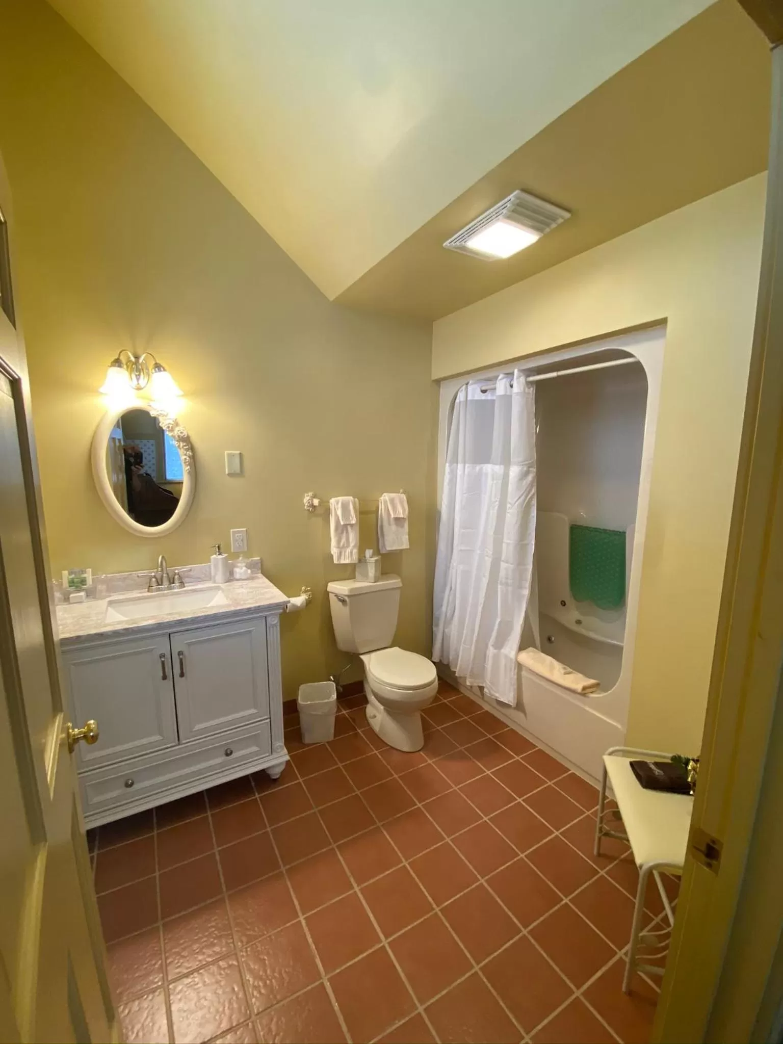 Toilet in Chambery Inn