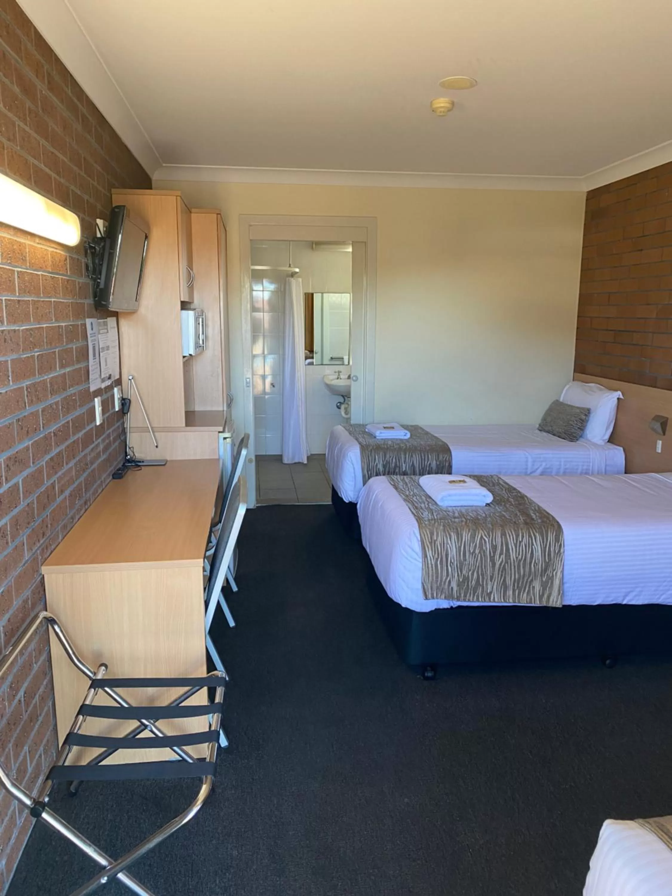 Bedroom, Bed in Maitland City Motel