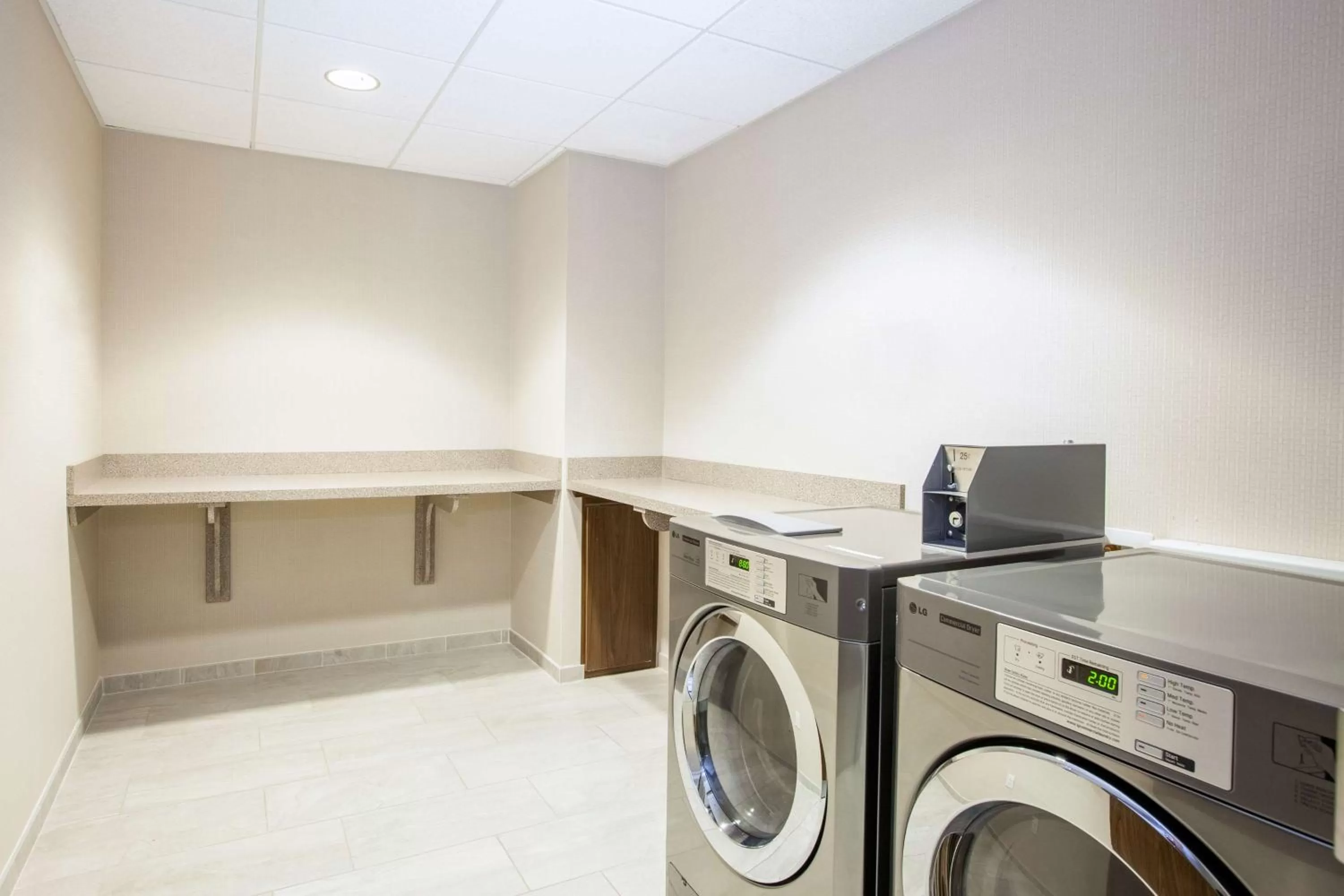 Property building in Hampton Inn & Suites Pasco/Tri-Cities, WA