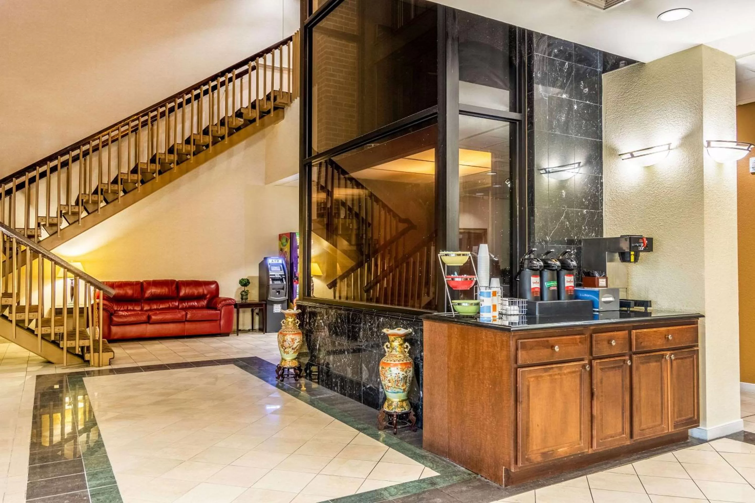 Lobby or reception in Quality Inn Central