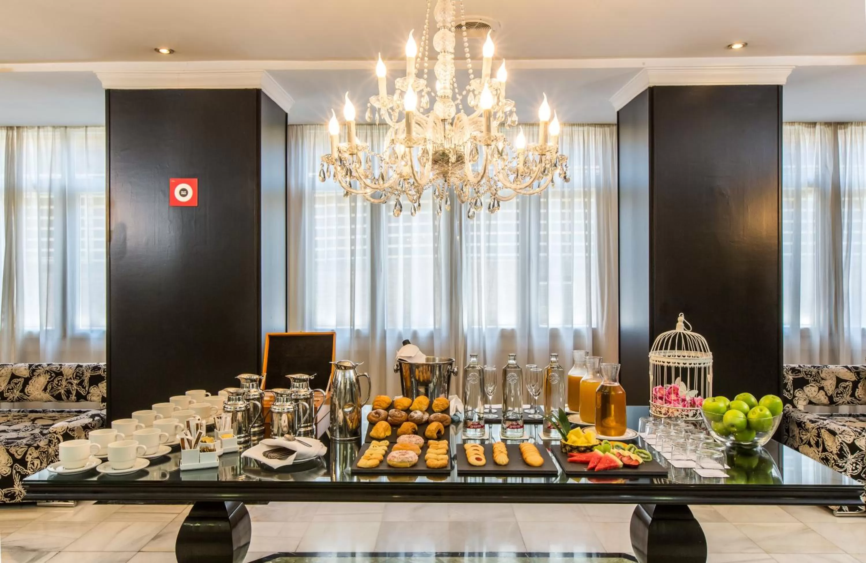 Meeting/conference room in Leonardo Hotel Granada