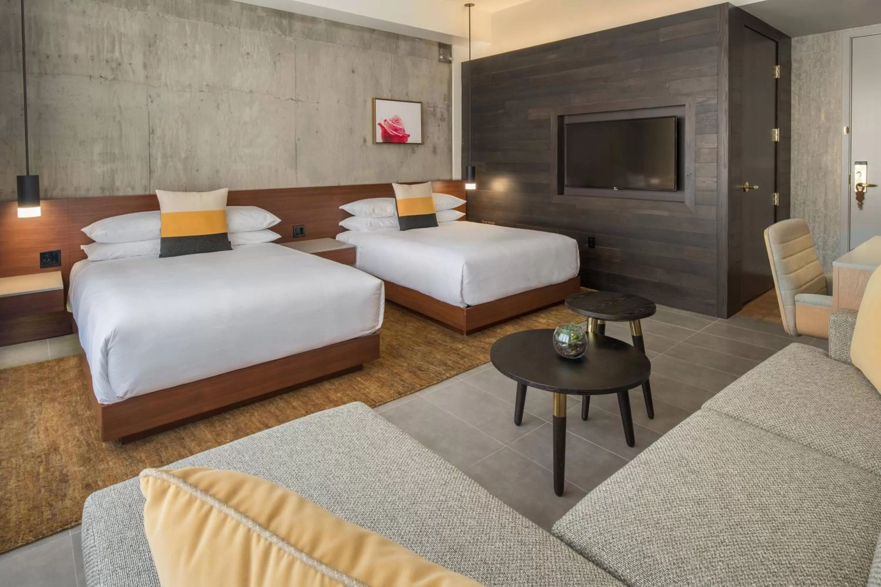 Photo of the whole room, Bed in The Hi-Lo, Autograph Collection