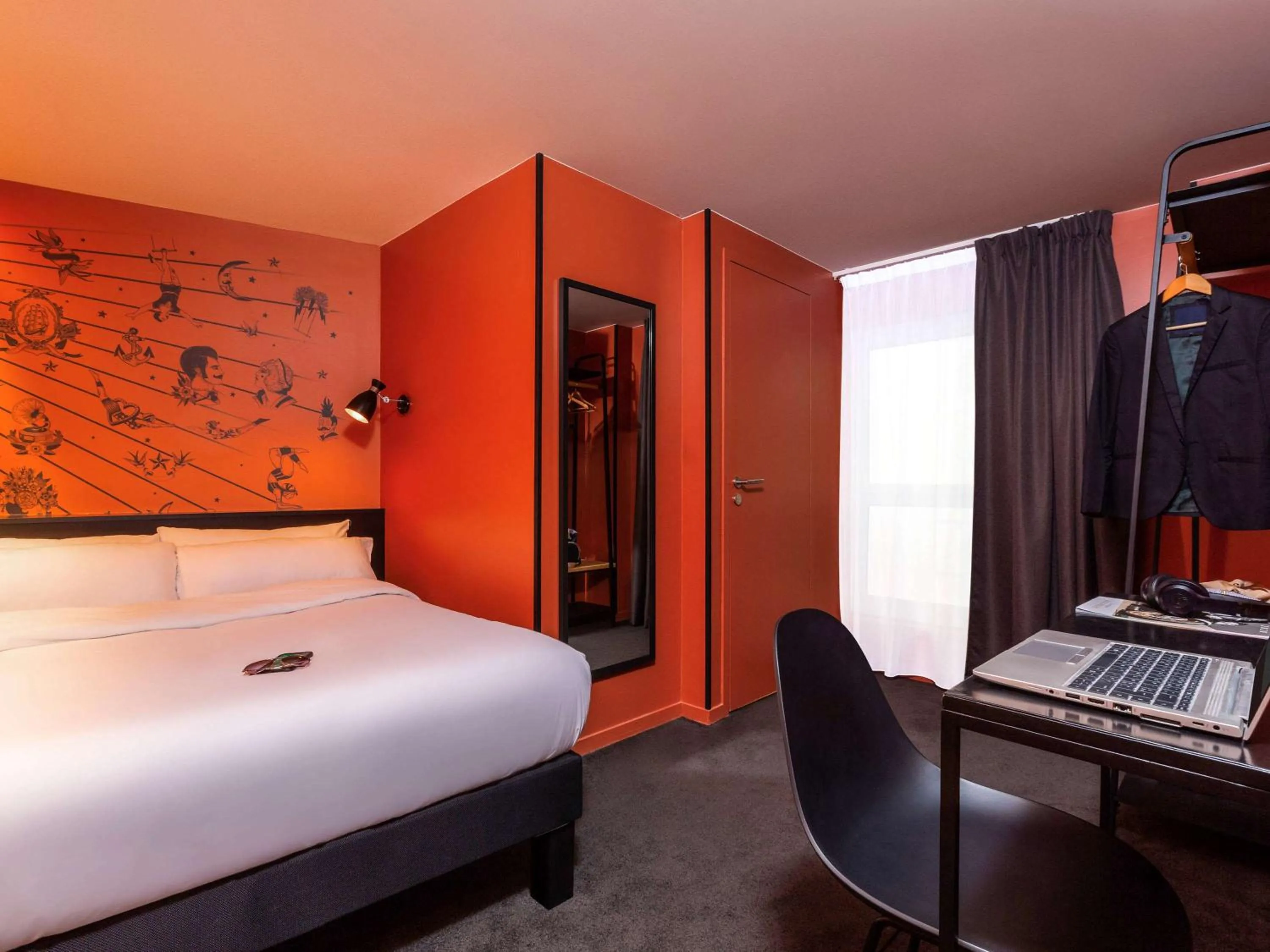 Photo of the whole room, Bed in Ibis Styles Paris Gare de l'Est Magenta