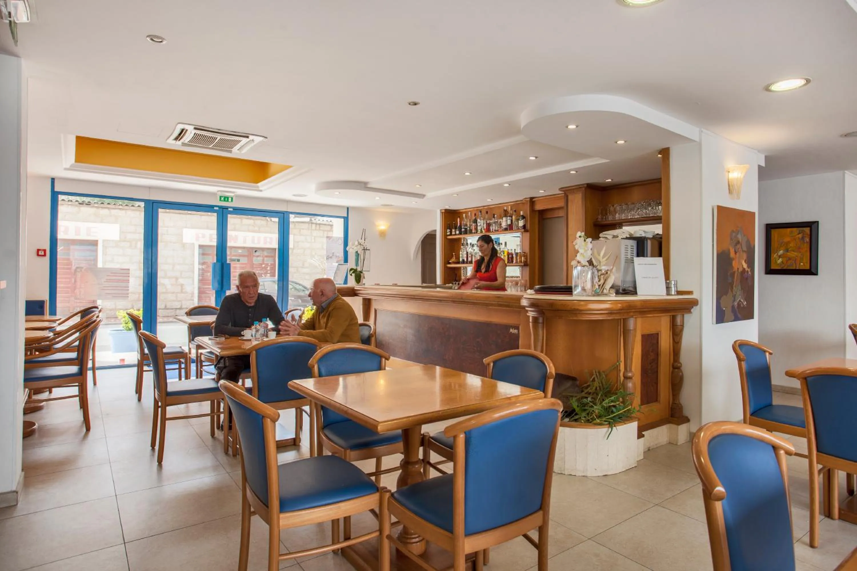 Lounge or bar in Le Neptune & Spa