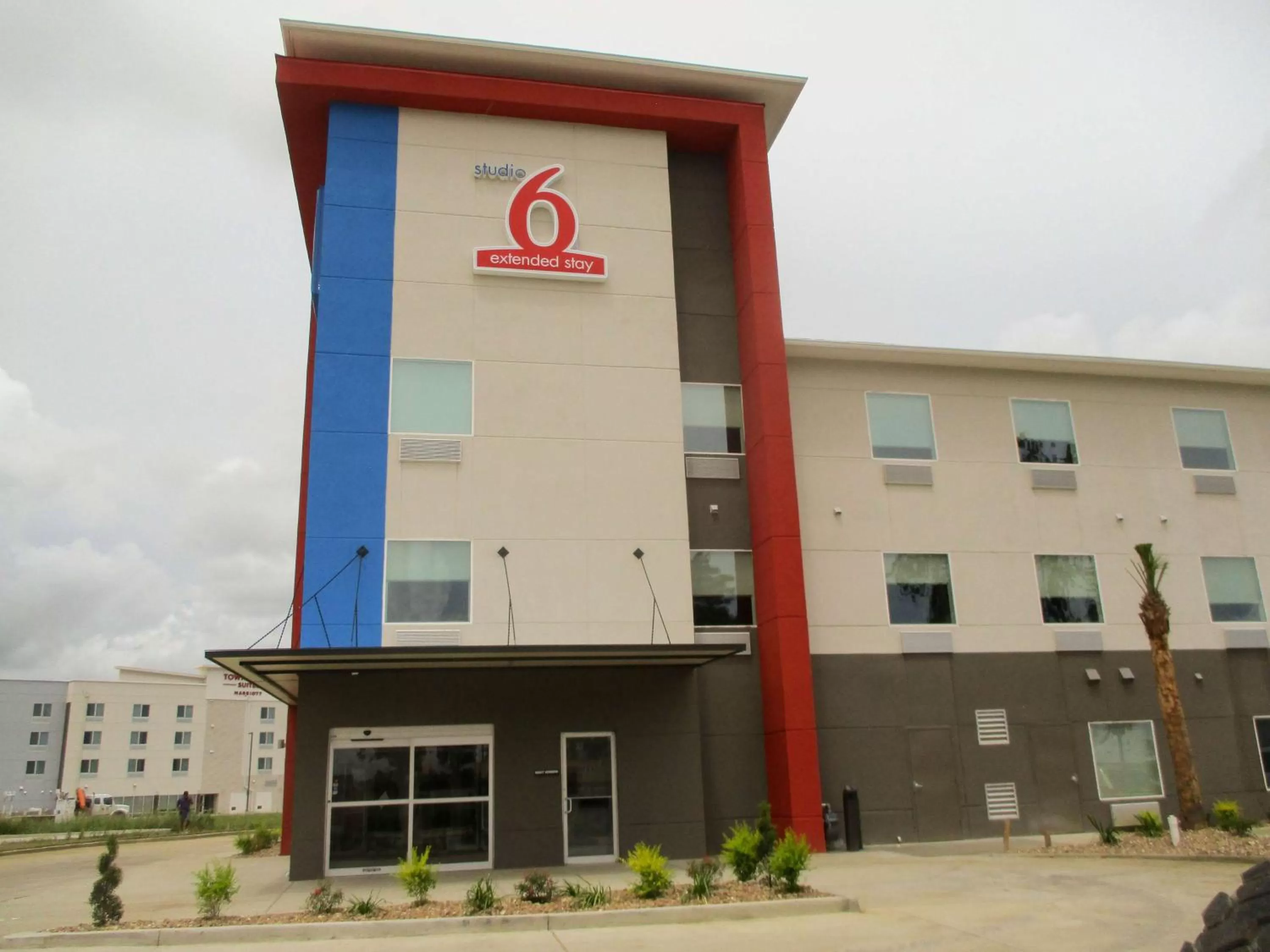 Property building in Studio 6-Port Allen, LA - Baton Rouge I-10