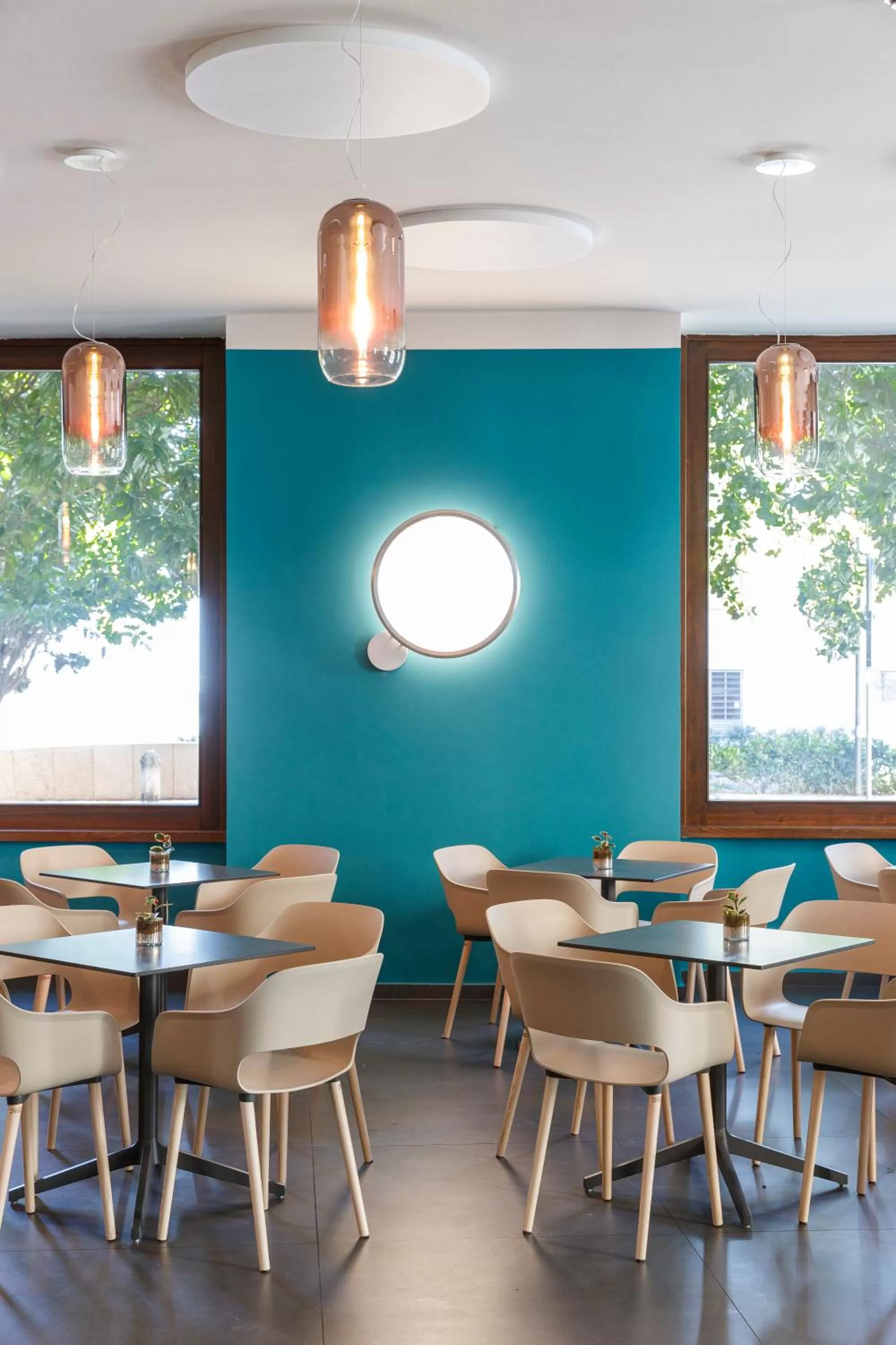 Restaurant/places to eat in Grand Hotel Riva