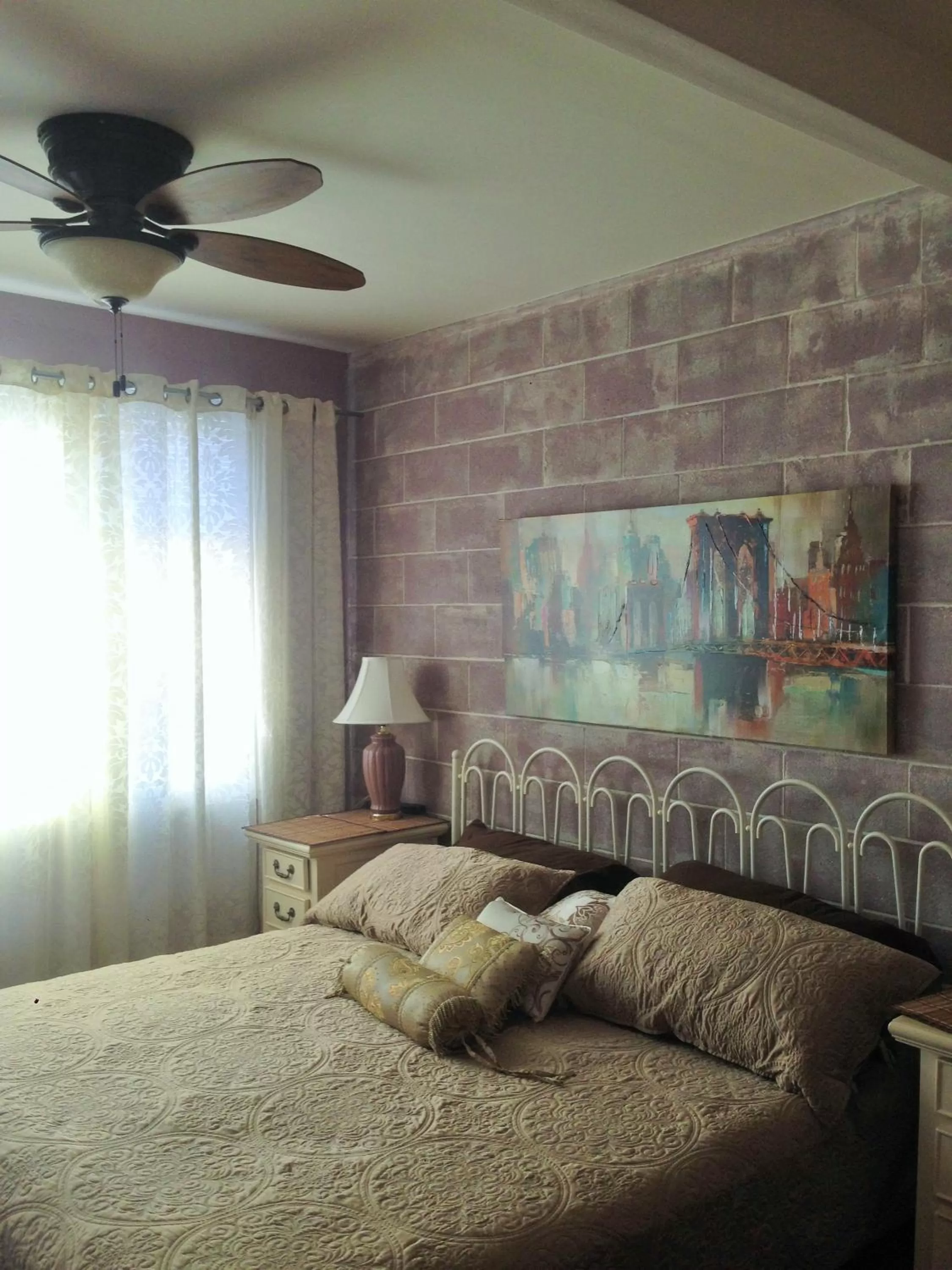 Bedroom in Capri Beach Hotel