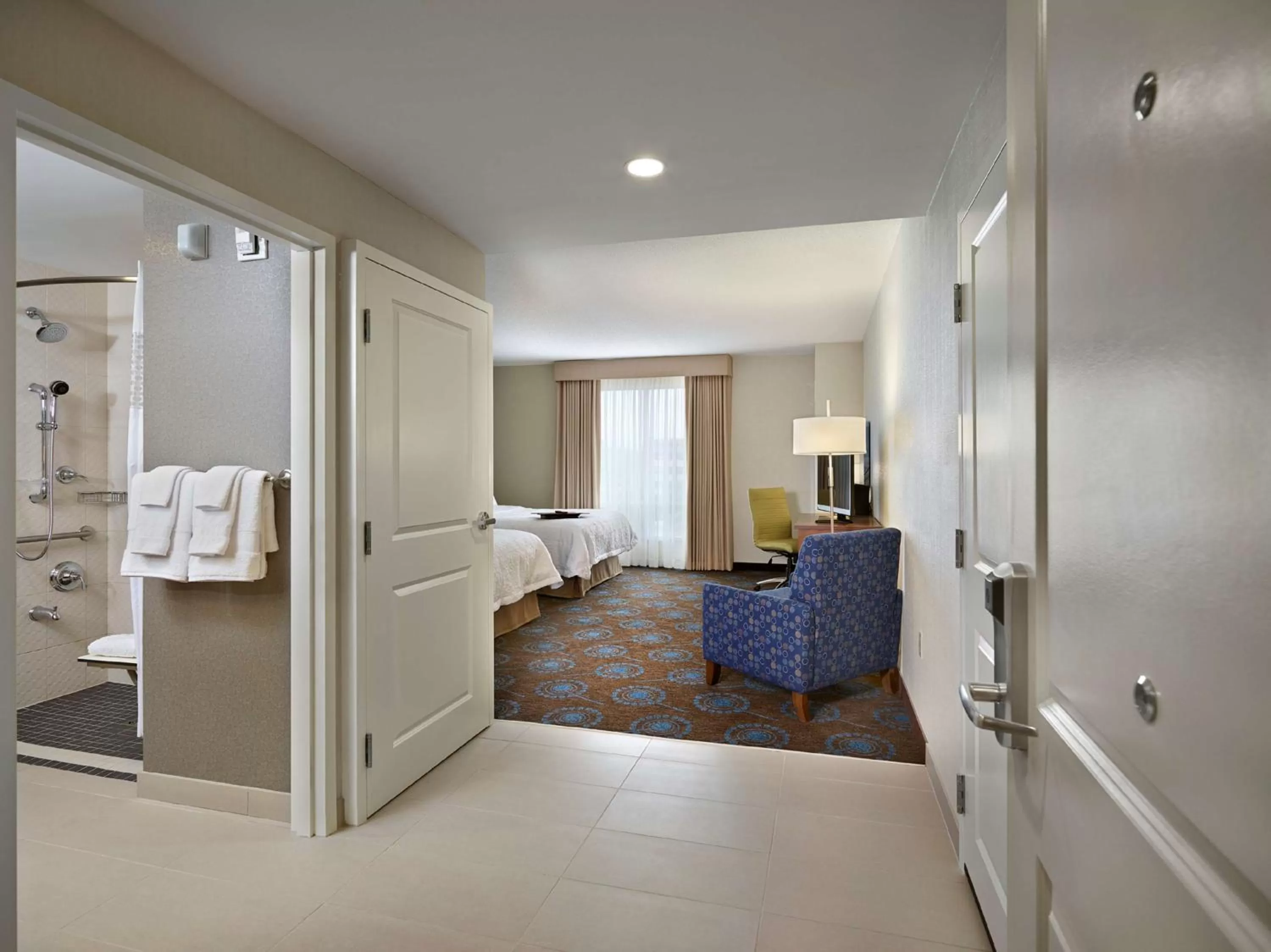 Bedroom, Bed in Hampton Inn by Hilton Halifax Downtown