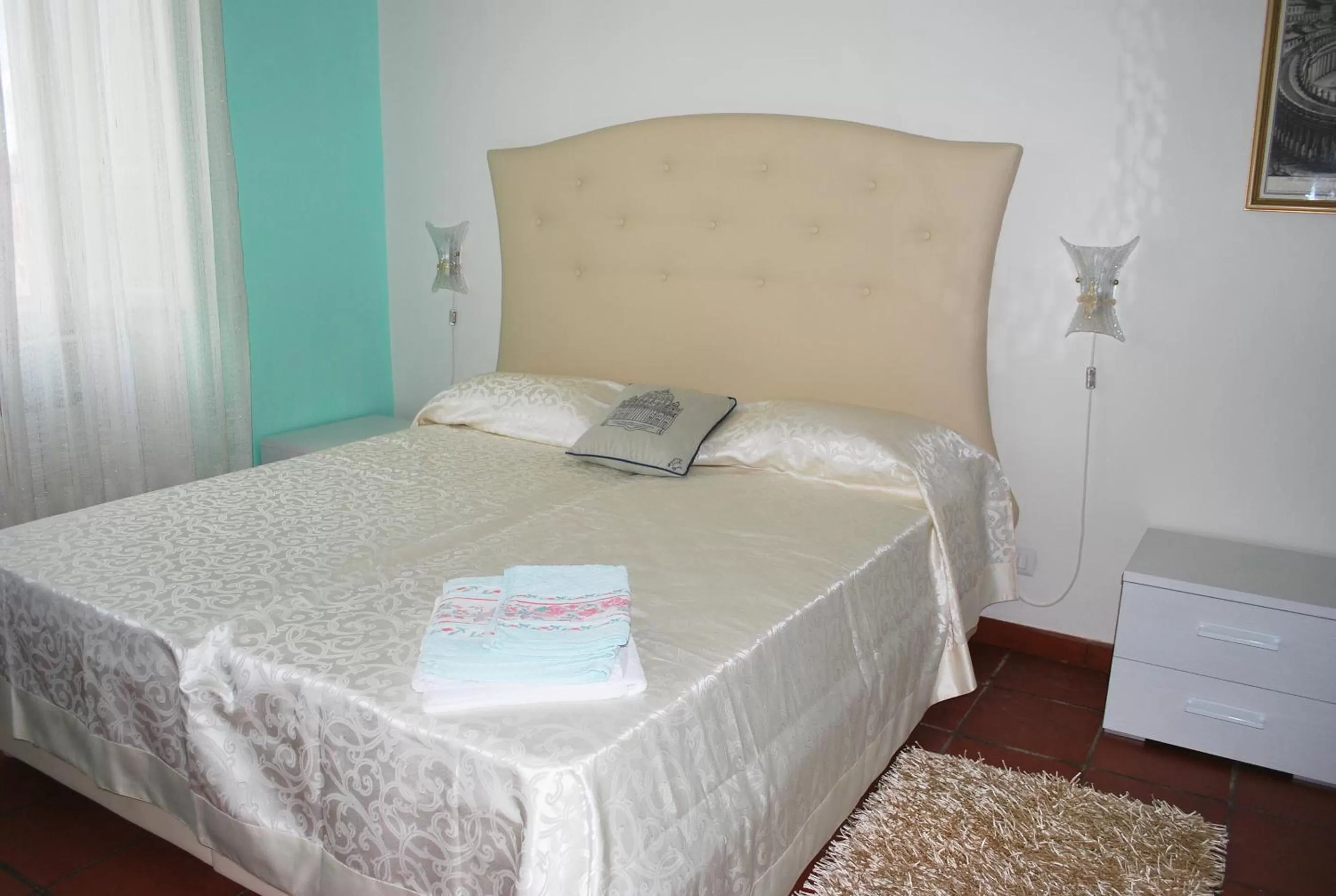 Bed in San Peter's Corner