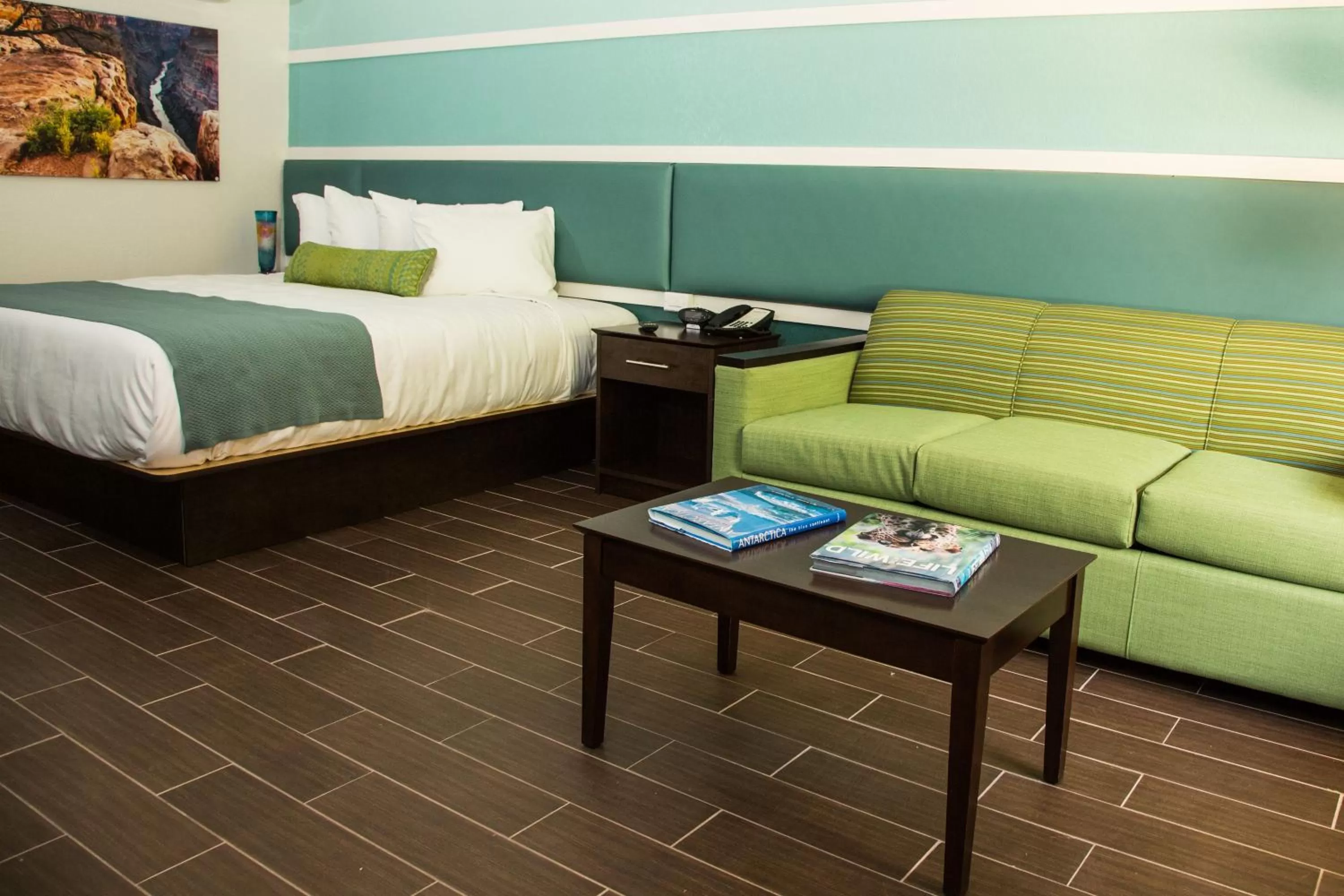 Bed in The Flagler Inn - Saint Augustine