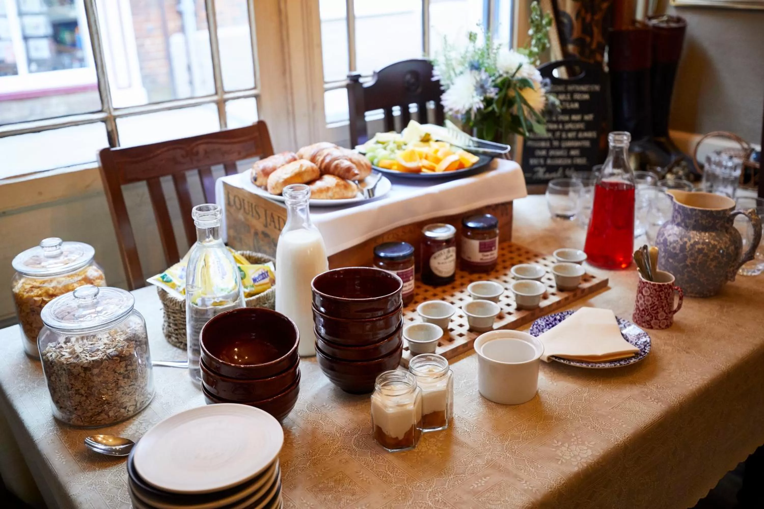 Continental breakfast in Wykeham Arms