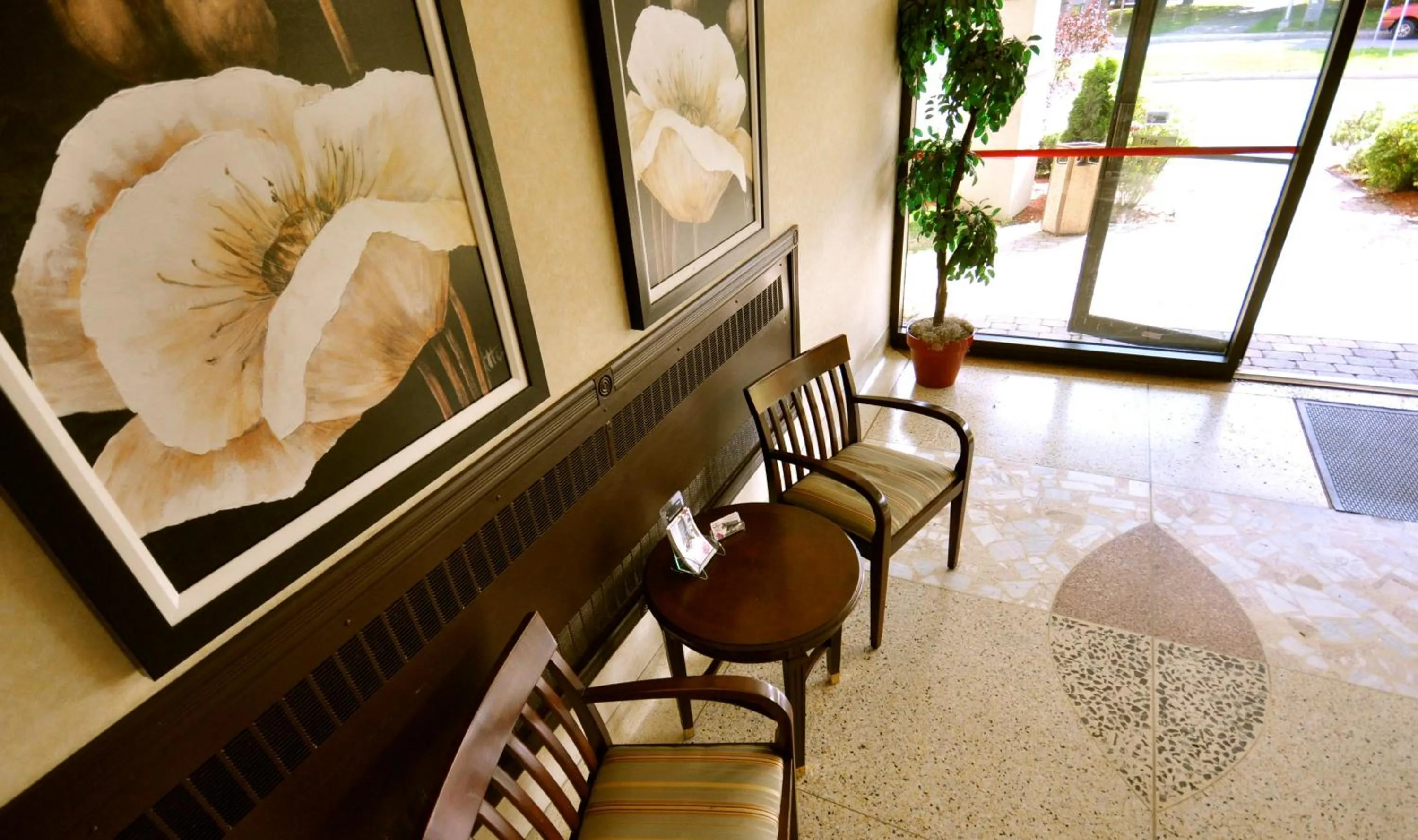 Lobby or reception in Beausejour Hotel Apartments/Hotel Dorval