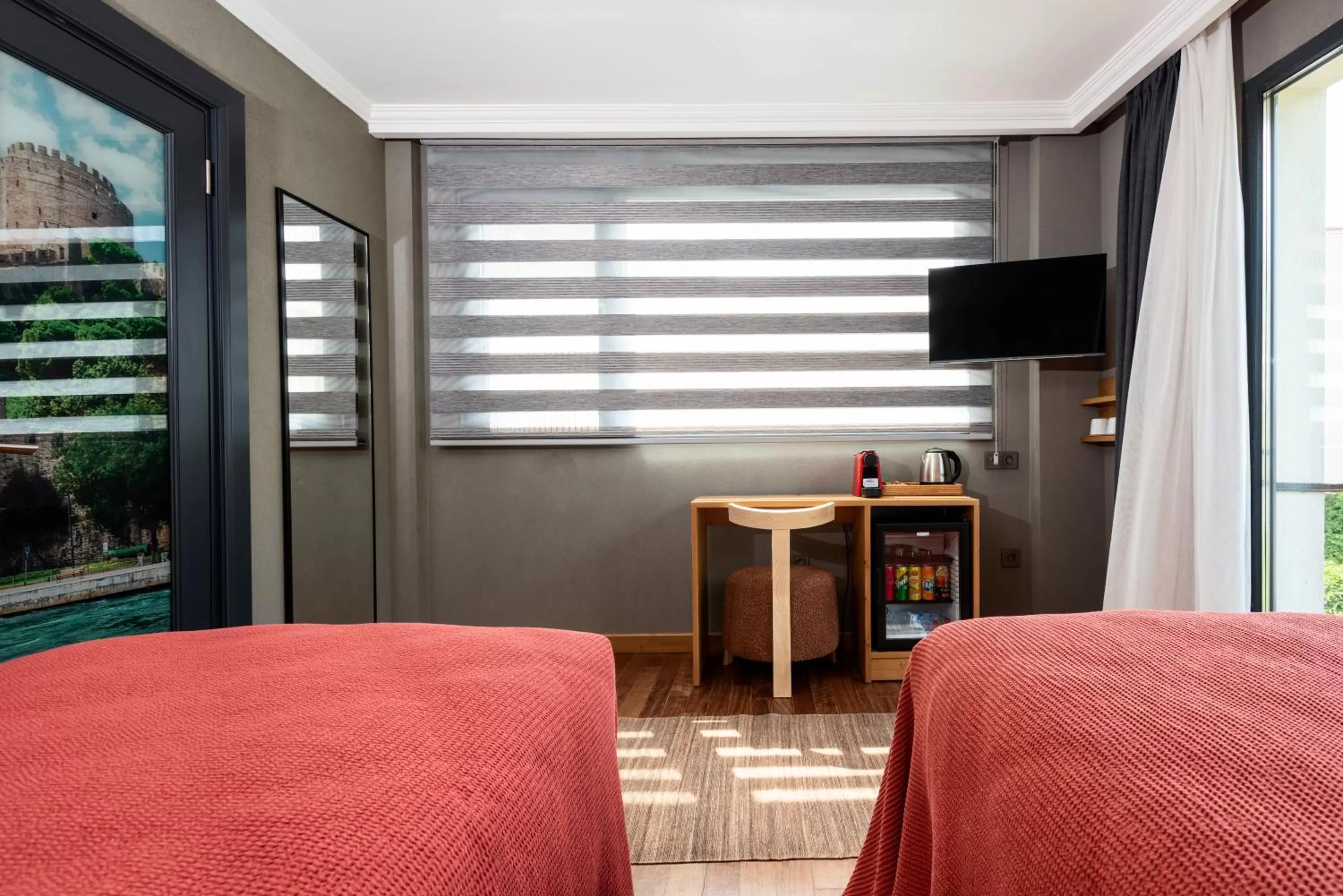 Photo of the whole room, Bed in Istanbul Old City Colorful Houses Balat PETRION Hotel