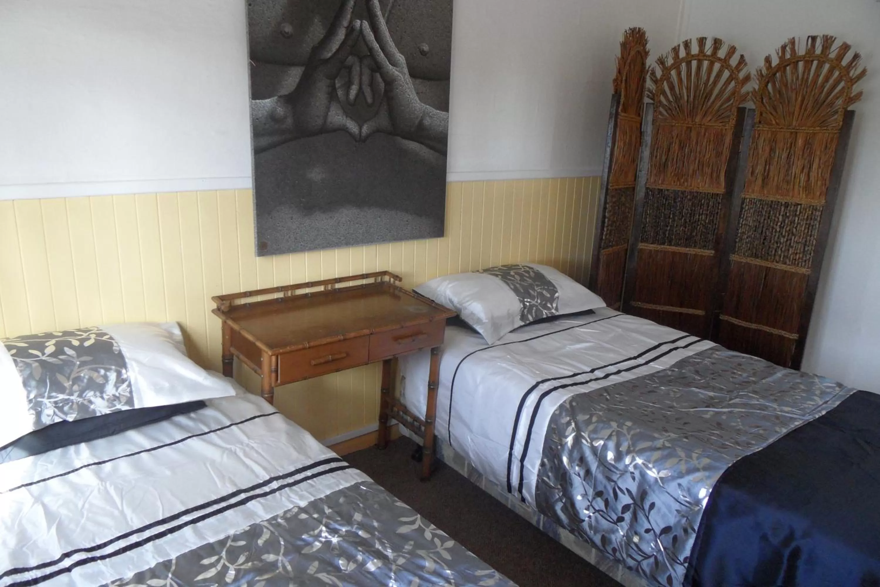 Photo of the whole room, Bed in 31 on the Terrace