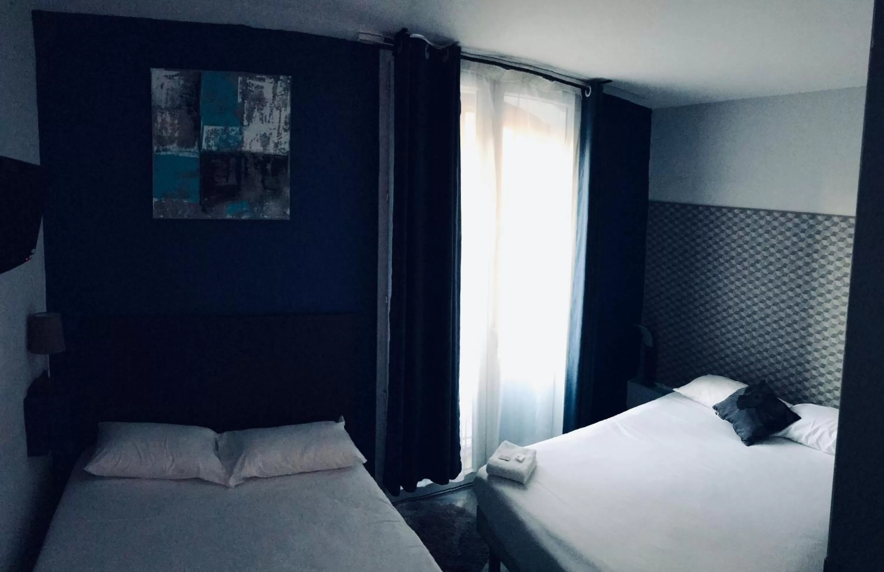 Bedroom, Bed in Hôtel des Ambassadeurs