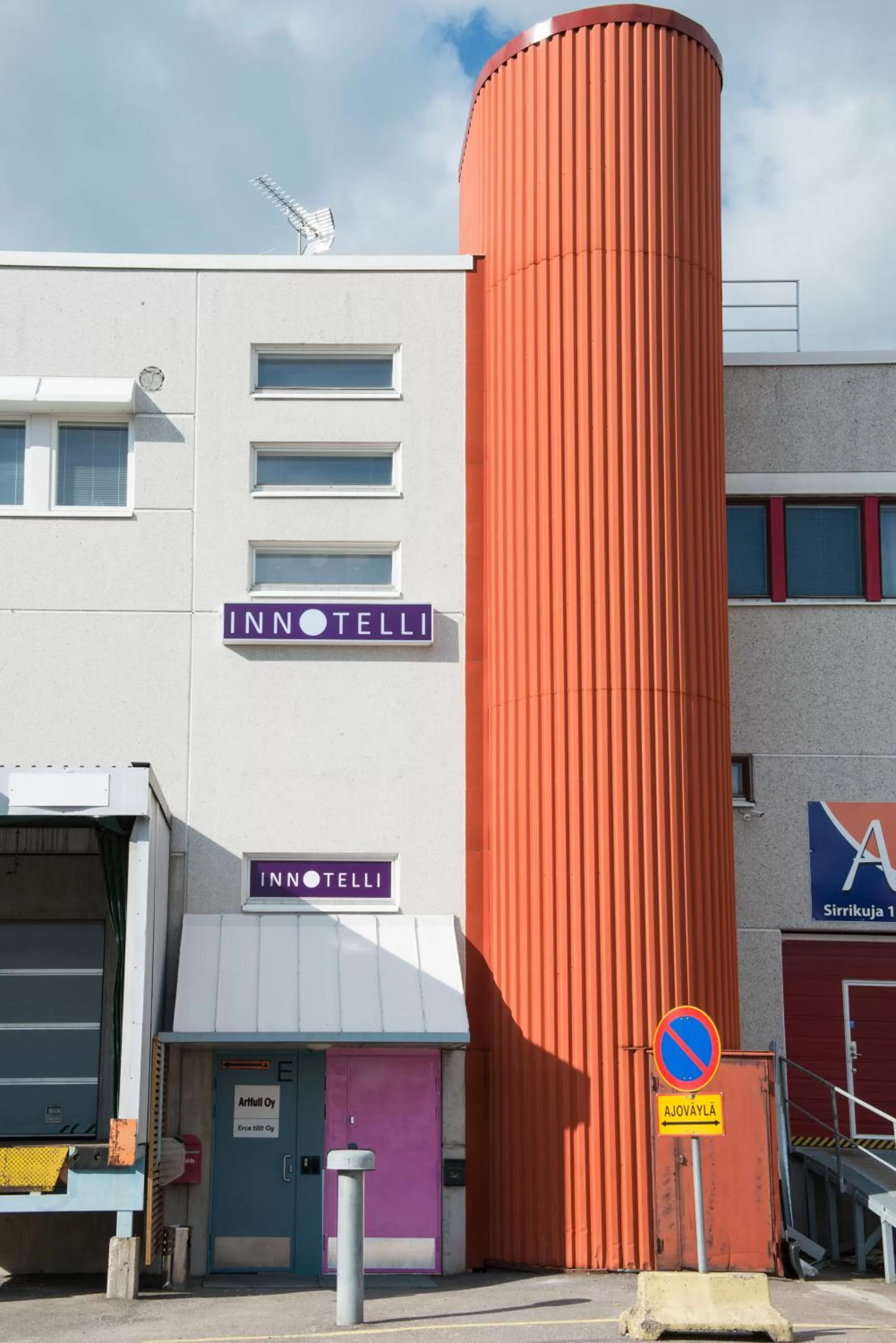 Facade/entrance in Innotelli Apartments