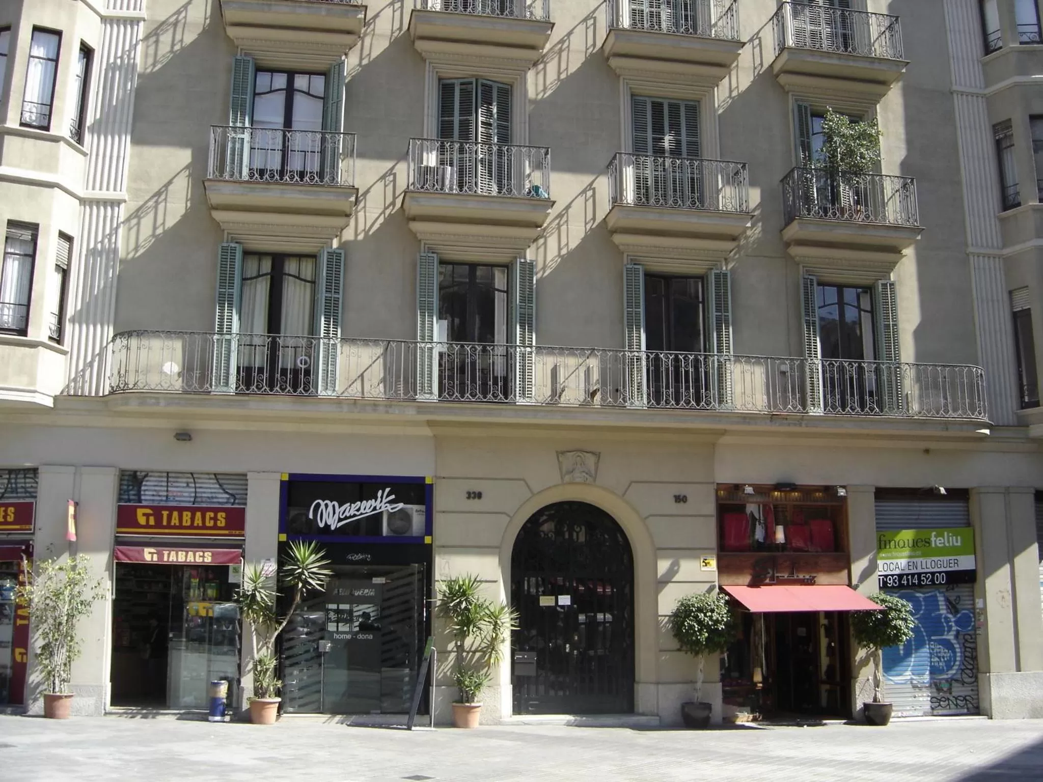 Facade/entrance, Property Building in Ally's Bed&Breakfast,