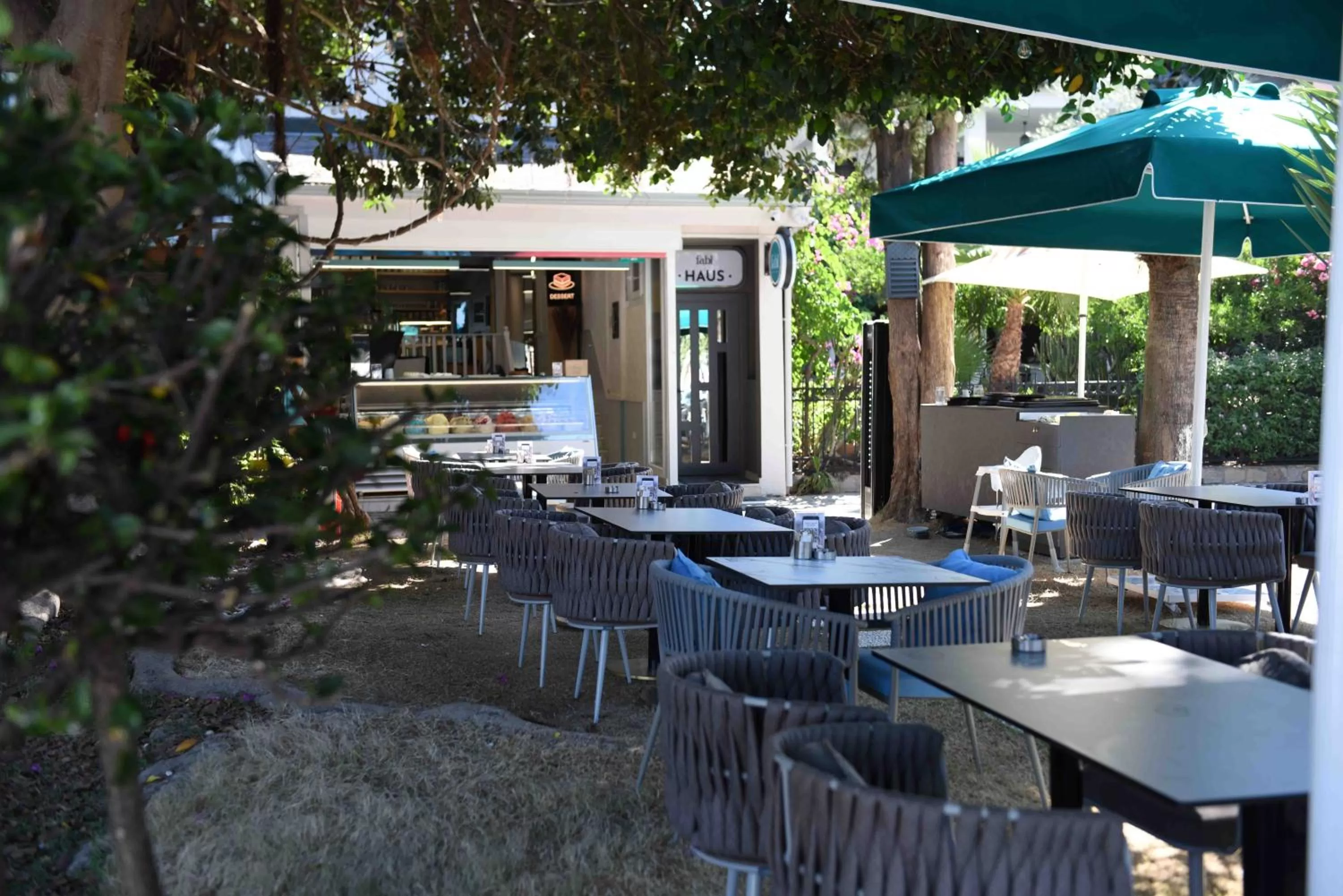 Restaurant/Places to Eat in FABL HAUS