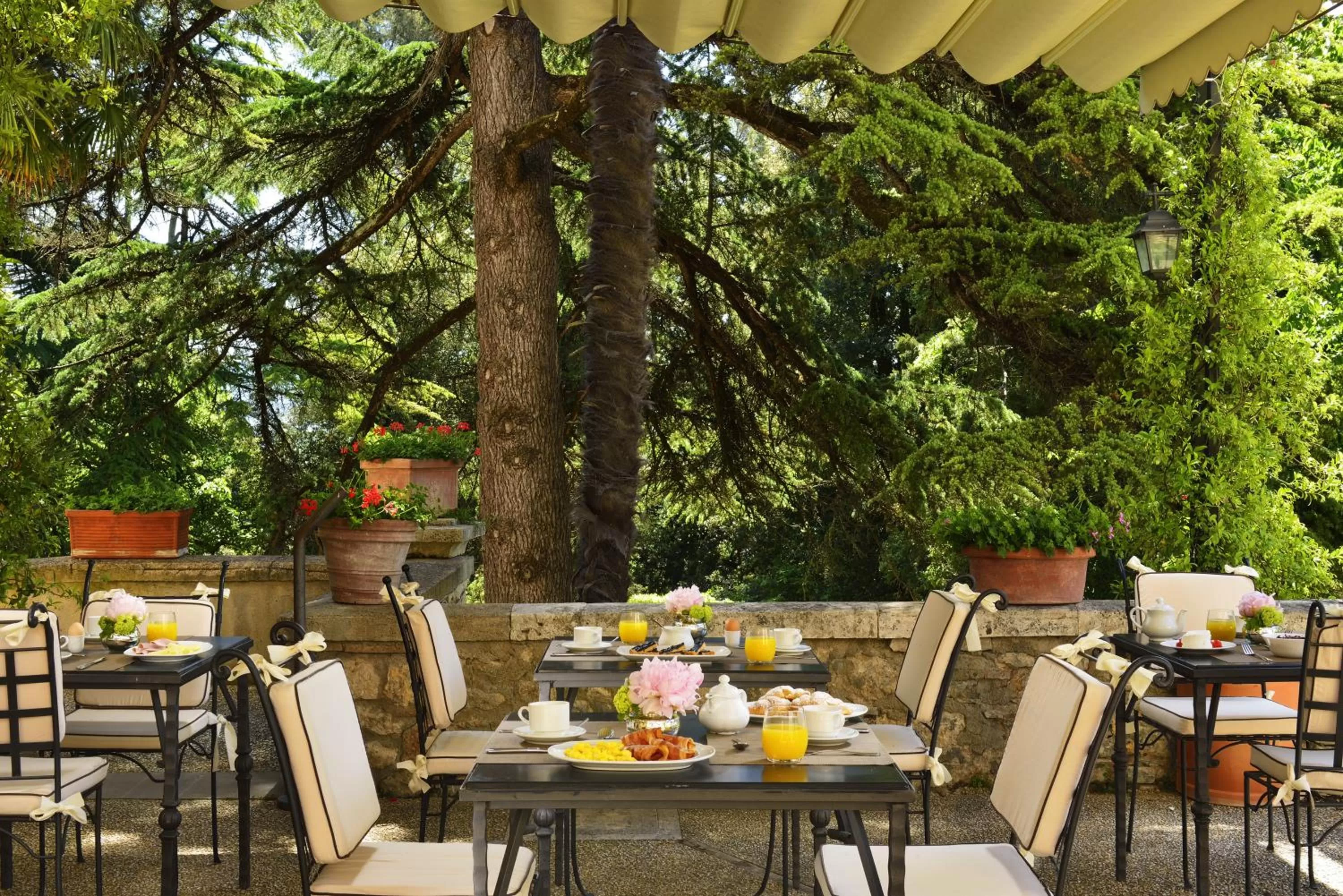 Restaurant/places to eat in Villa Sabolini