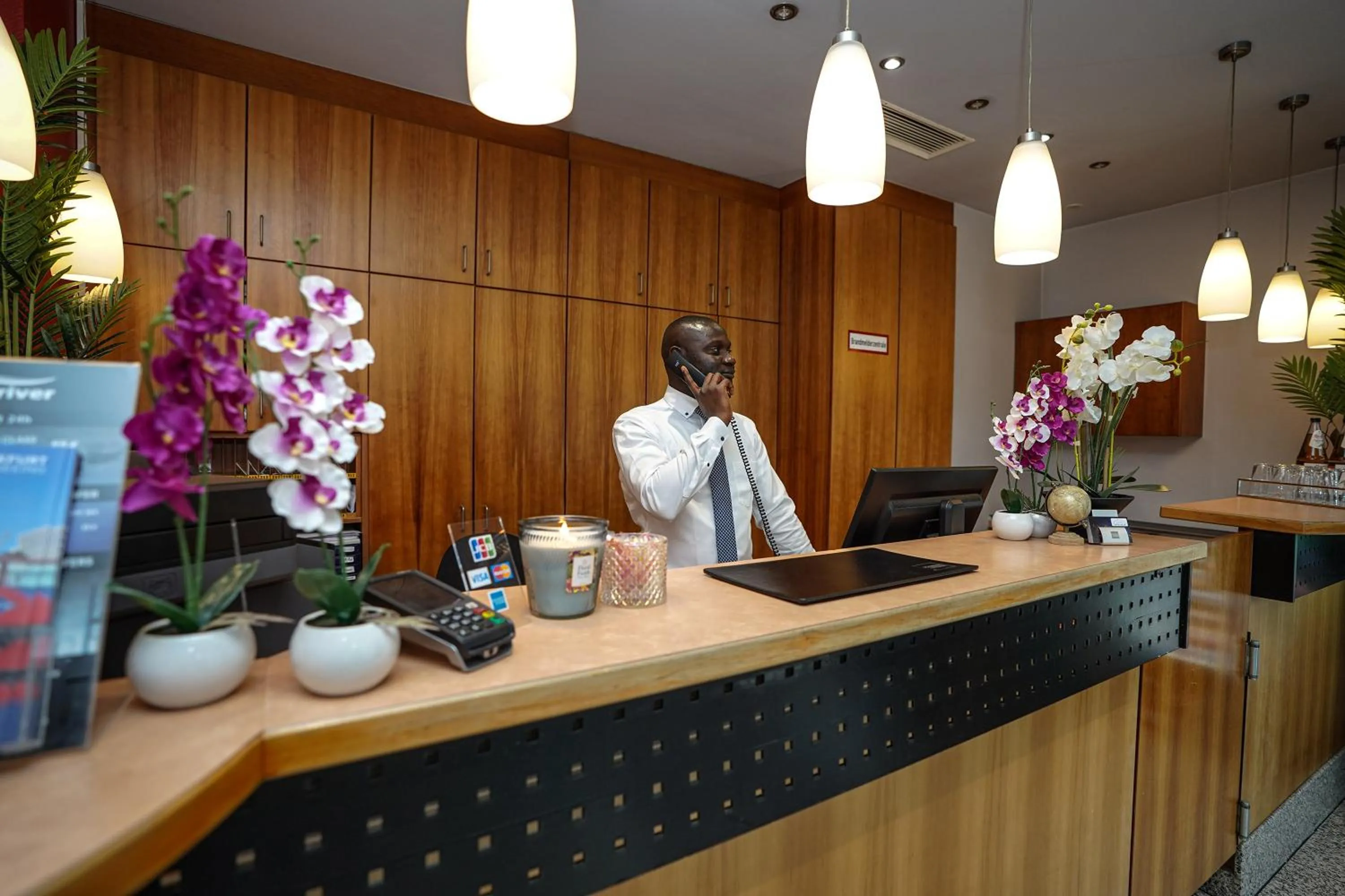 Communal lounge/ TV room in Hotel Miramar am Römer