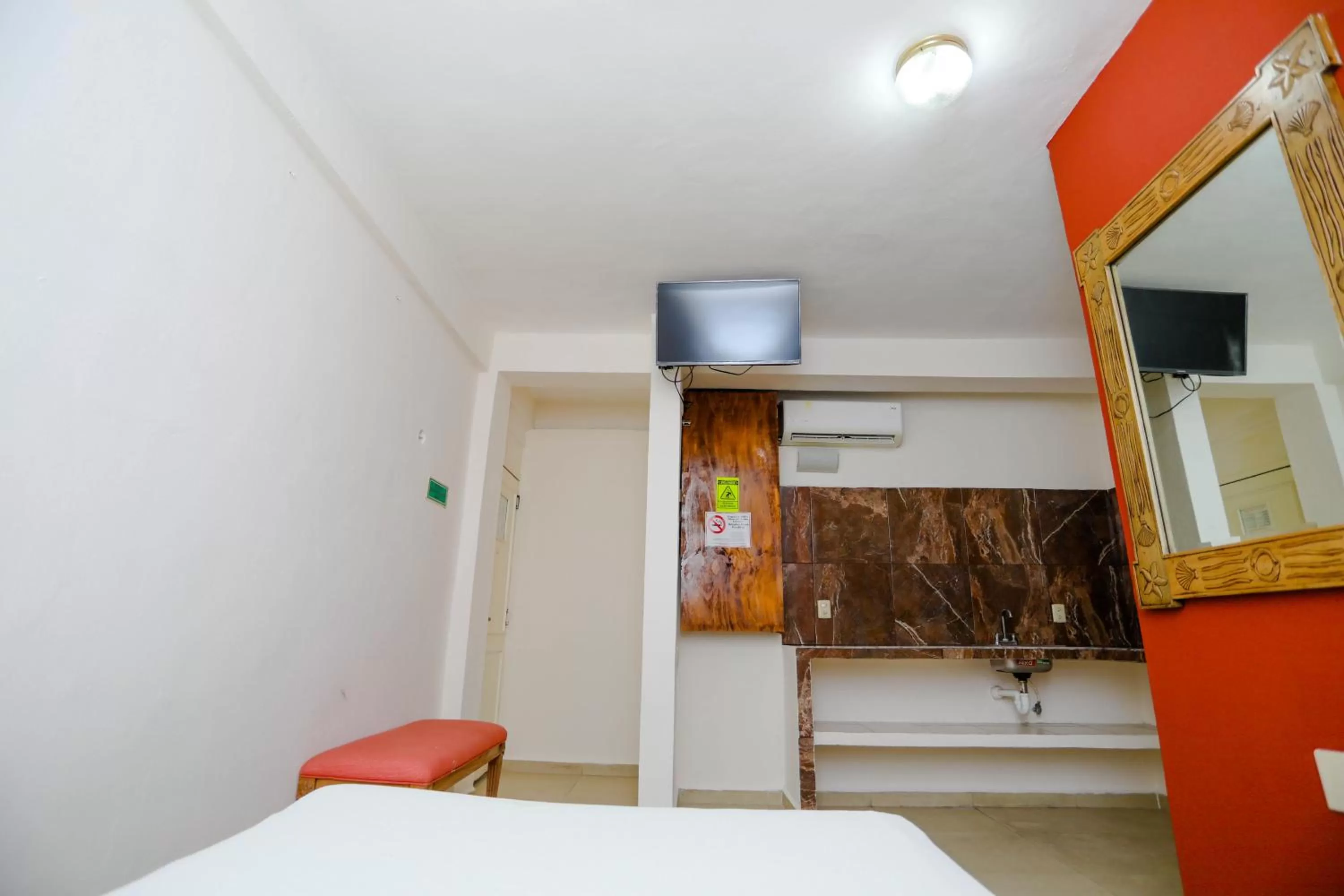 Photo of the whole room, Bed in Hotel Santa Maria