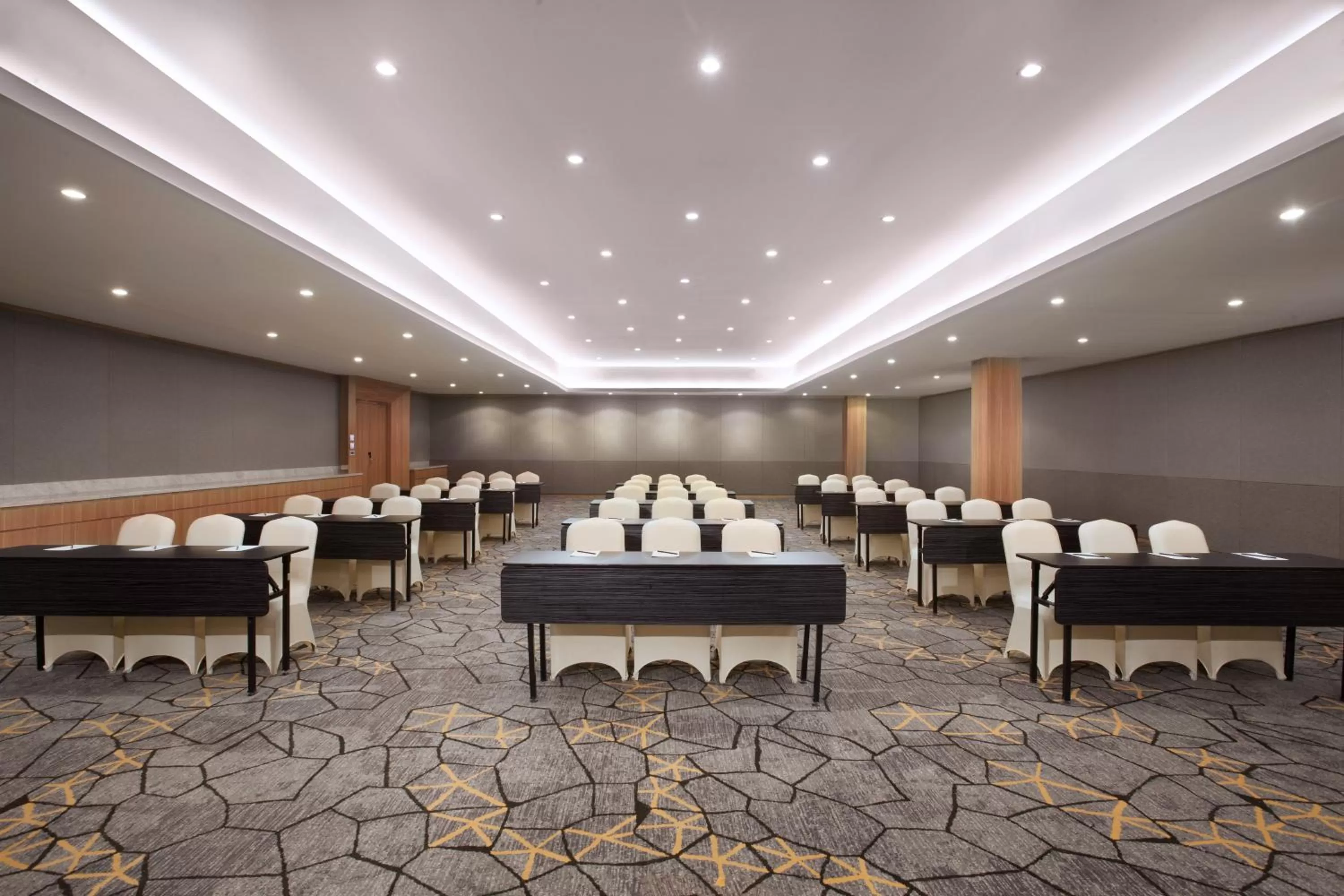 Meeting/conference room in AIHO Hotel Medan