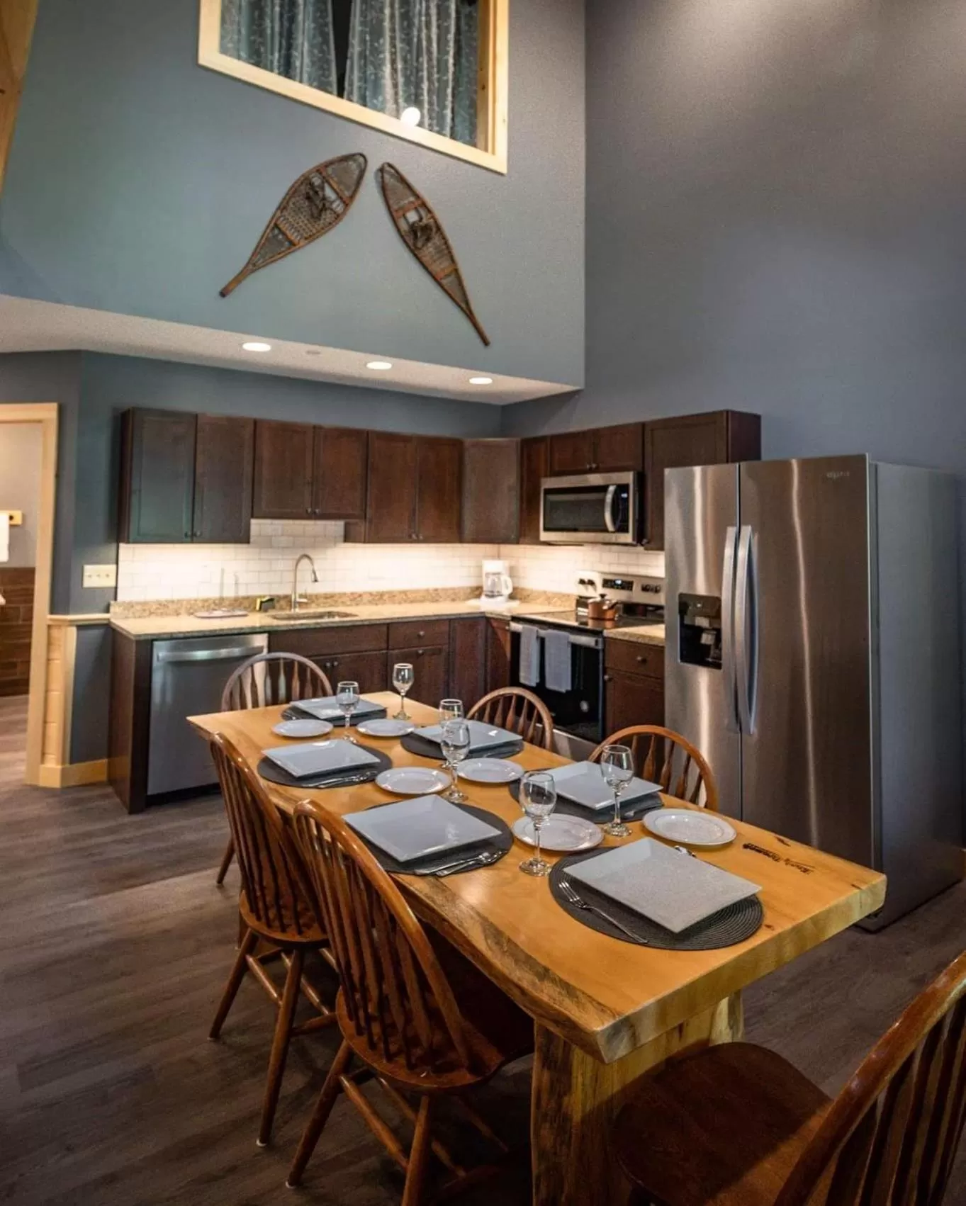 New England Inn & Lodge