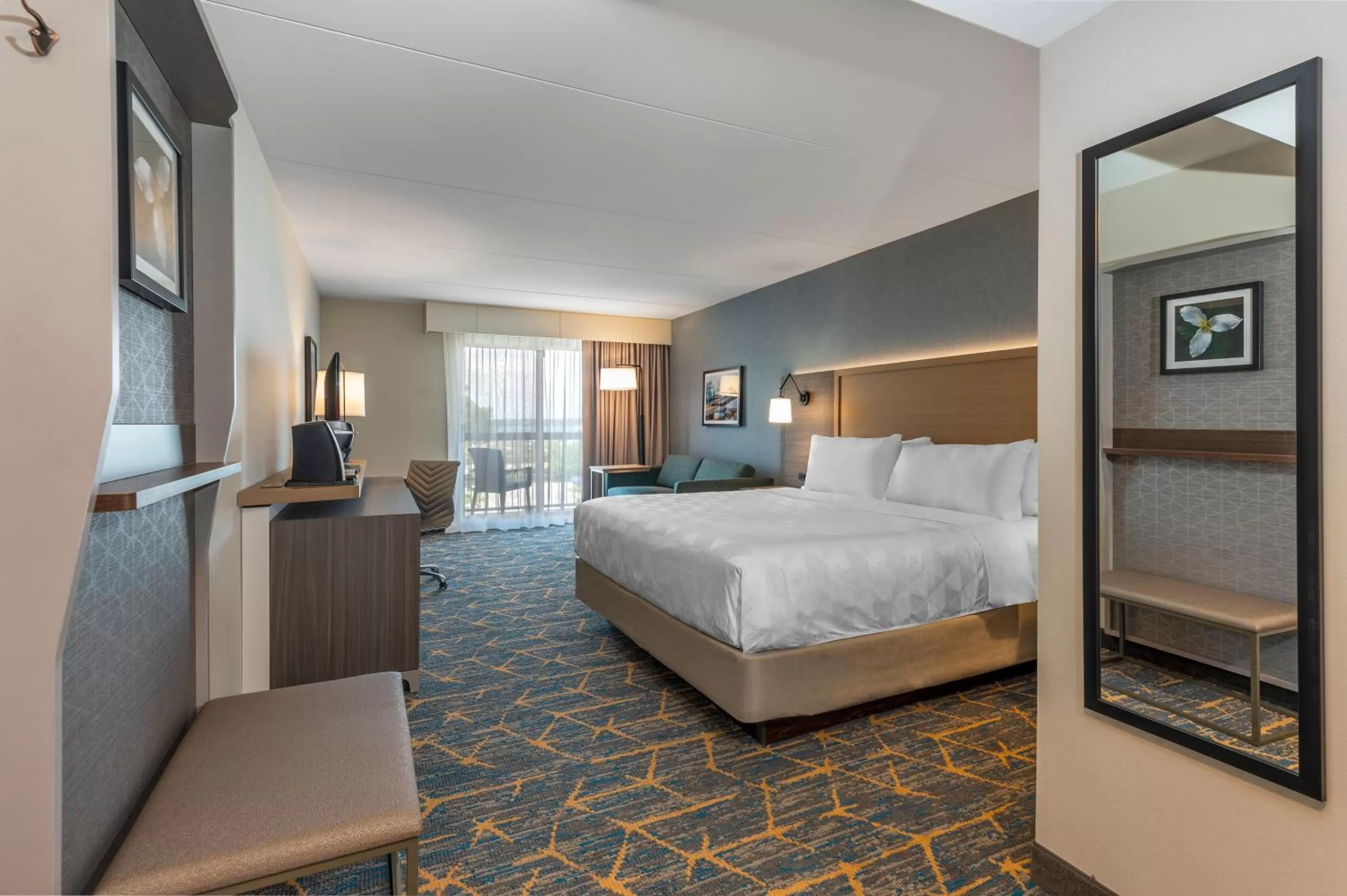 Photo of the whole room, Bed in Holiday Inn Kingston - Waterfront by IHG