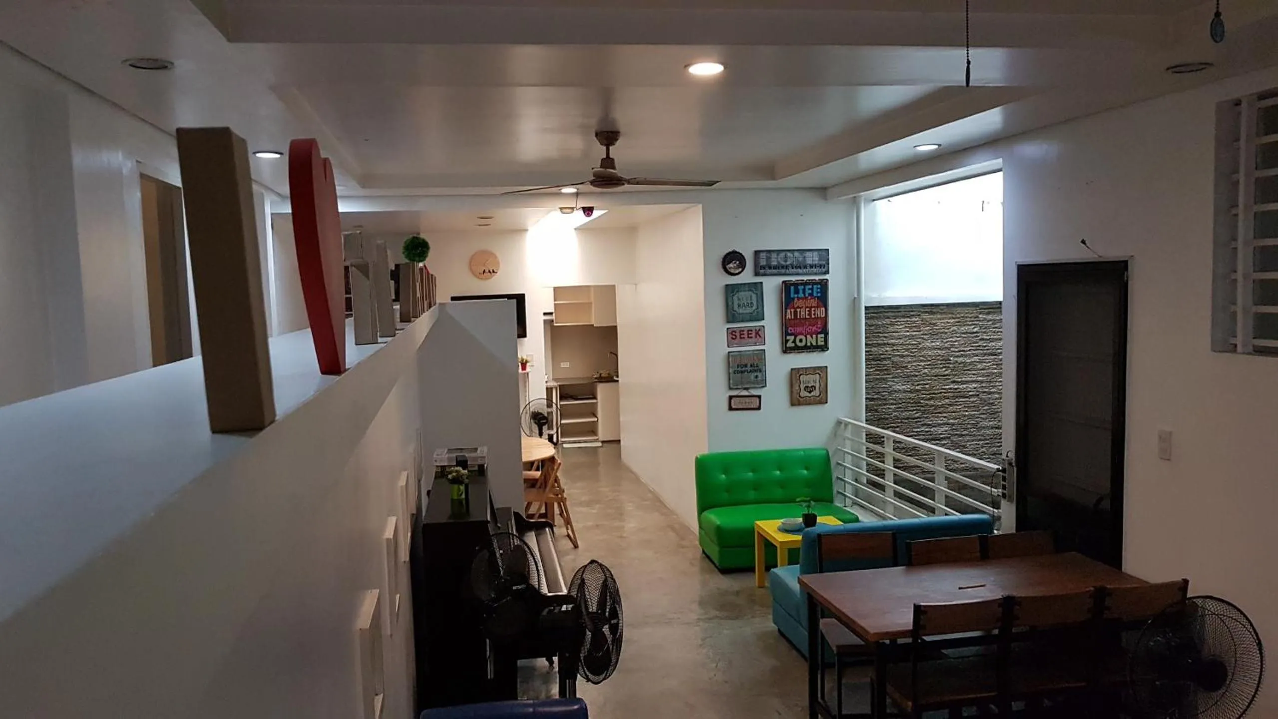 Living room in Crossroads Hostel Manila